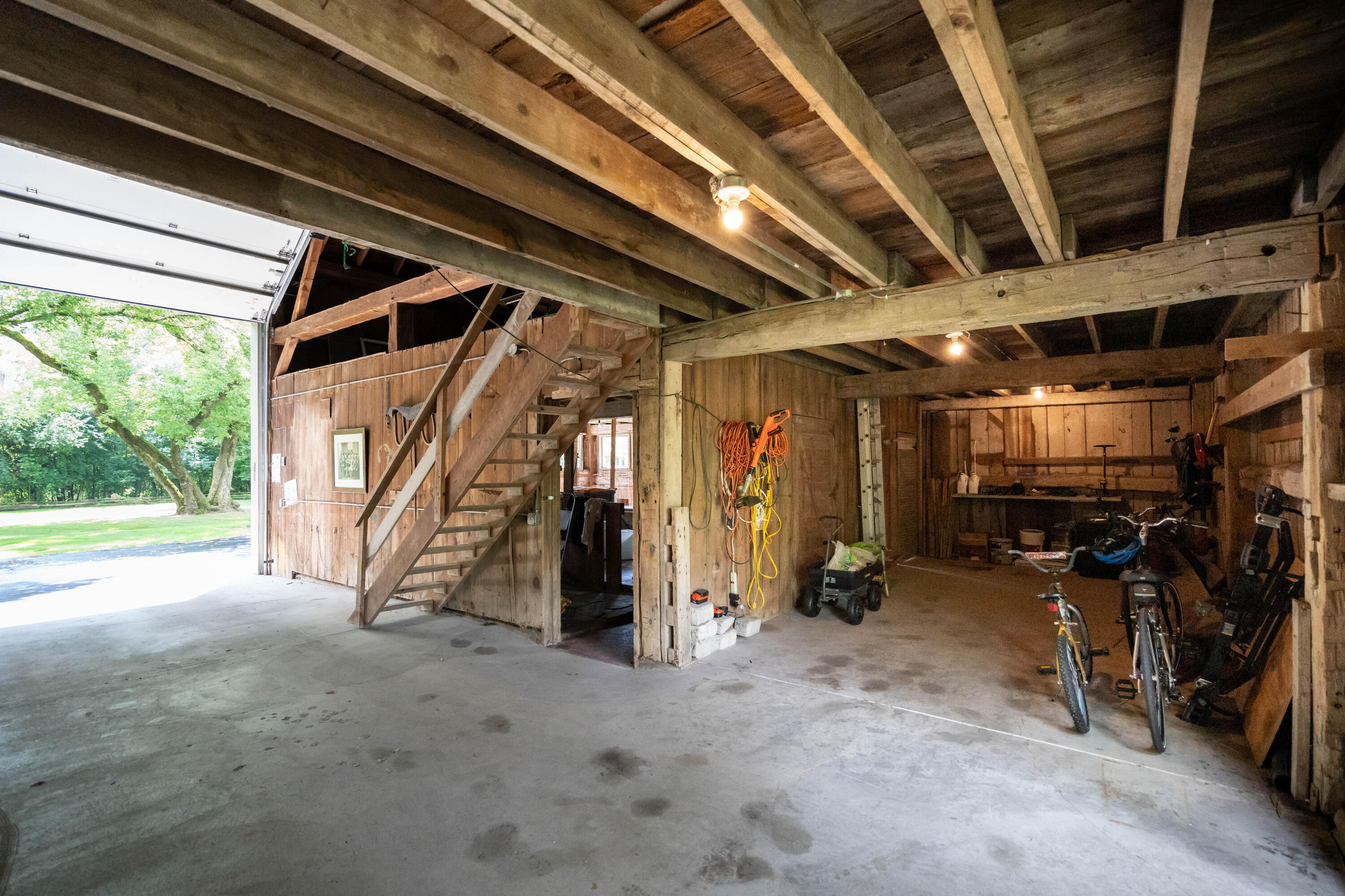 425 W Appletree Ct