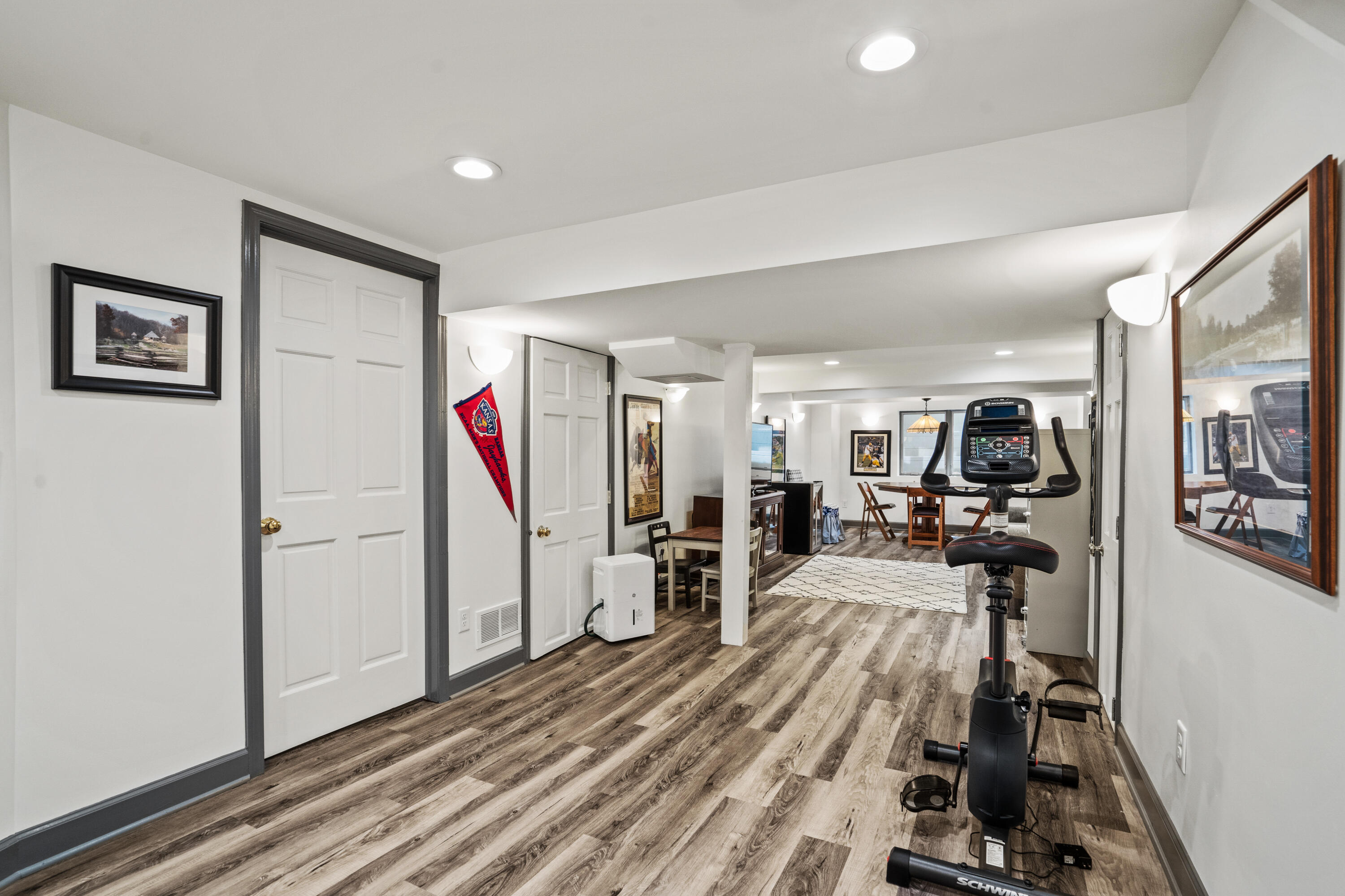 425 W Appletree Ct