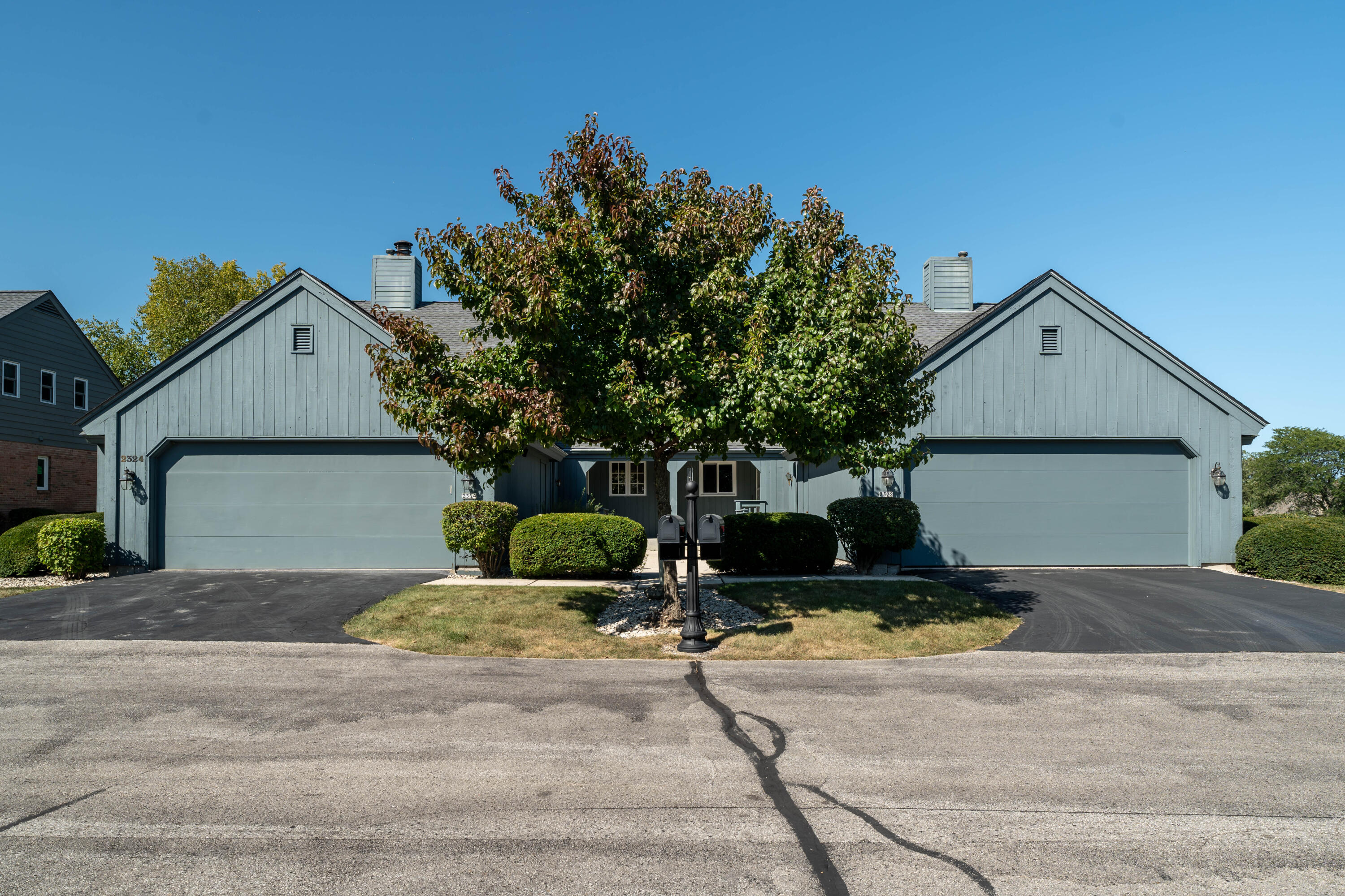 2324 W Cumberland Ct