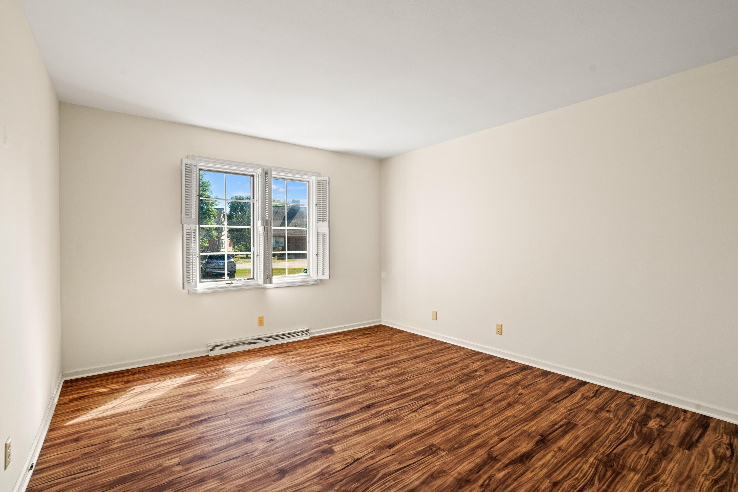2324 W Cumberland Ct