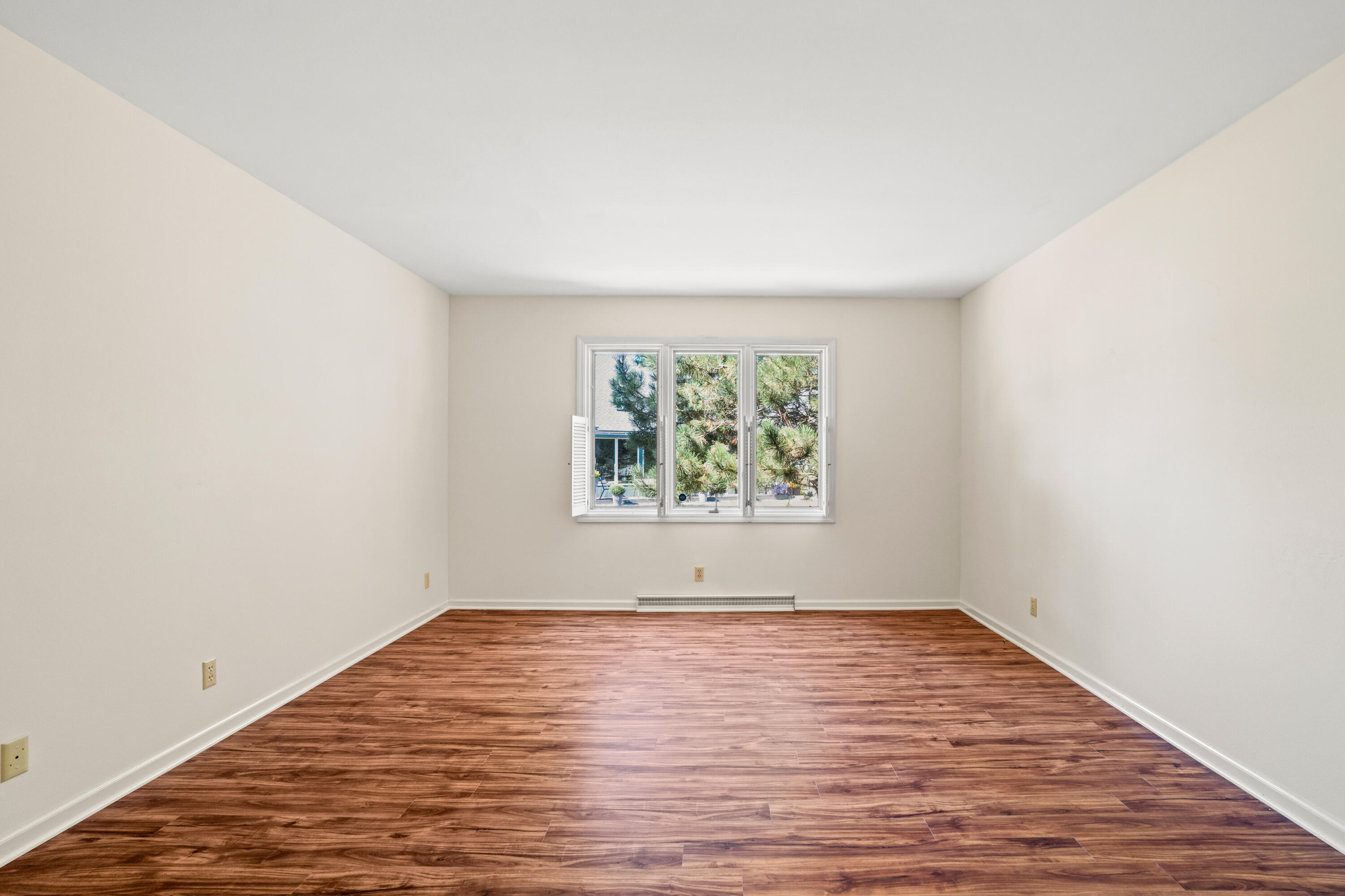 2324 W Cumberland Ct