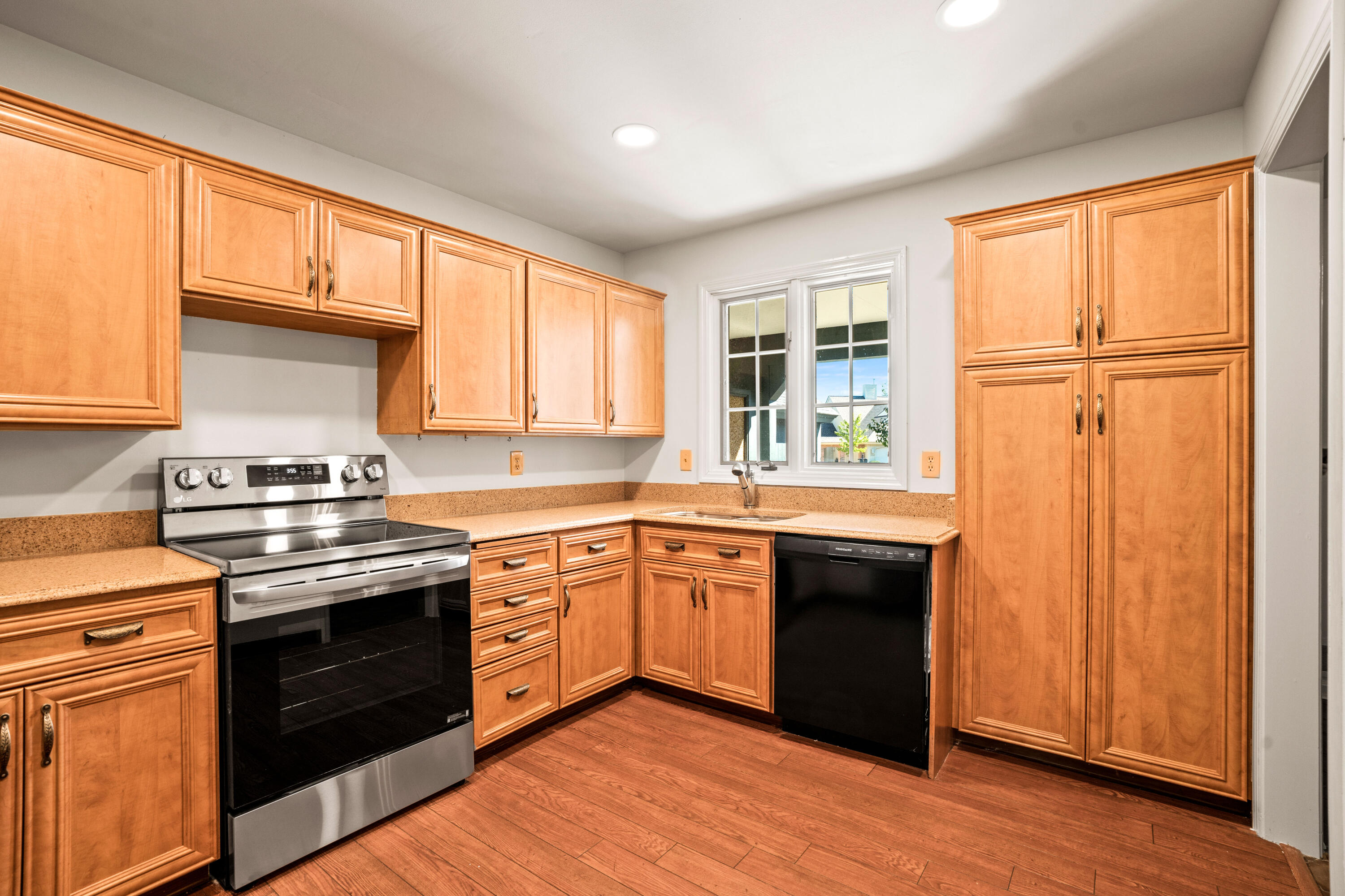 2324 W Cumberland Ct