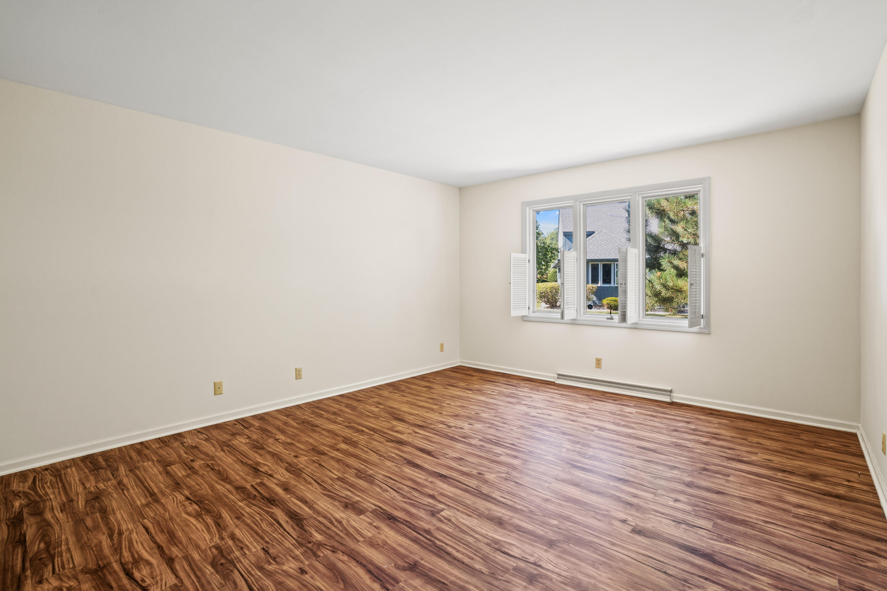 2324 W Cumberland Ct