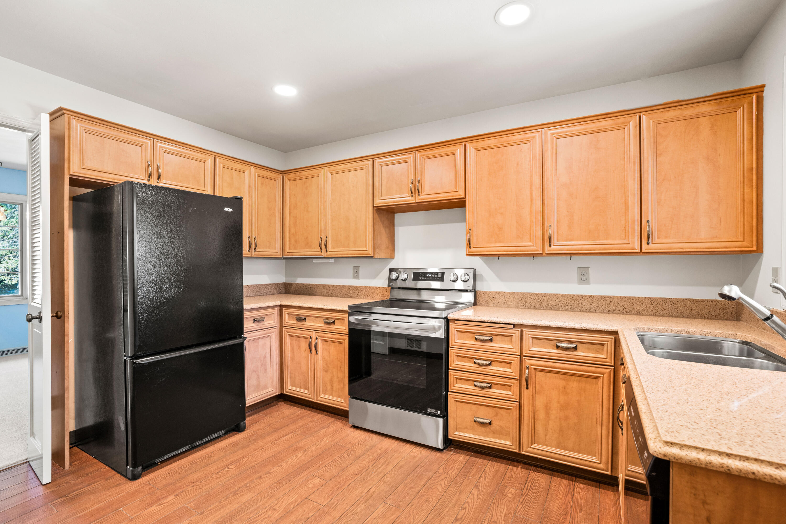 2324 W Cumberland Ct