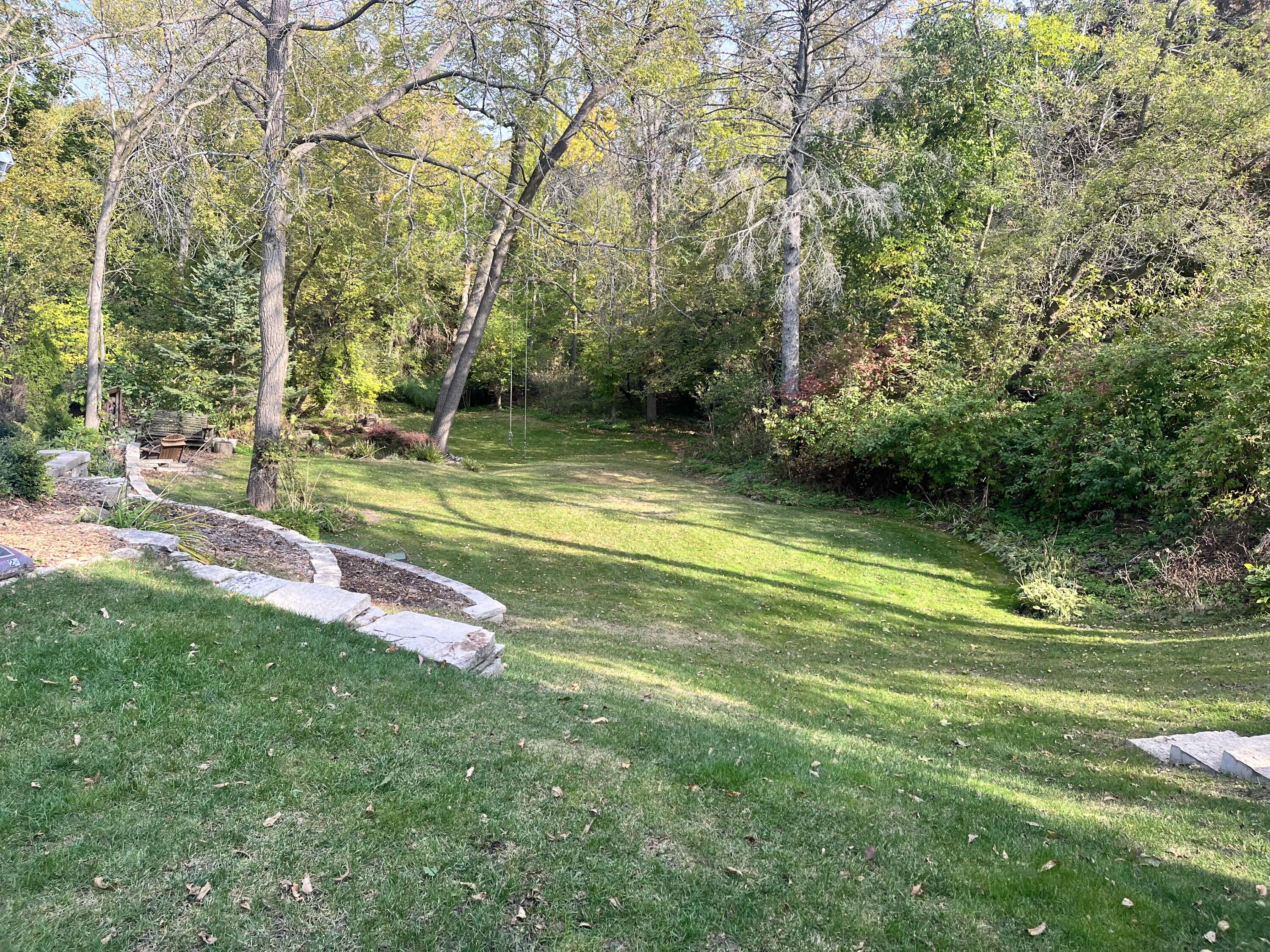708 E Green Tree Rd
