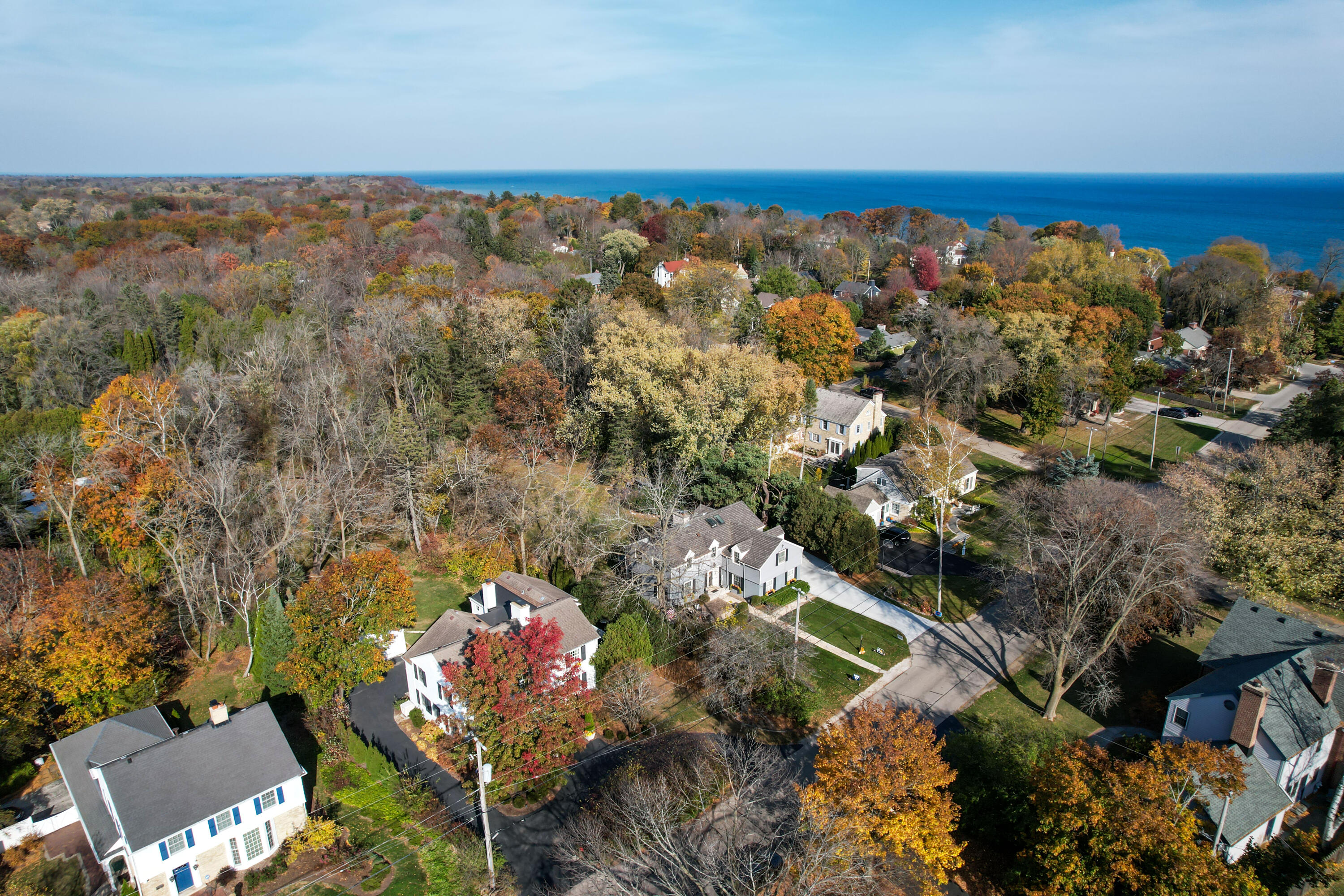 708 E Green Tree Rd