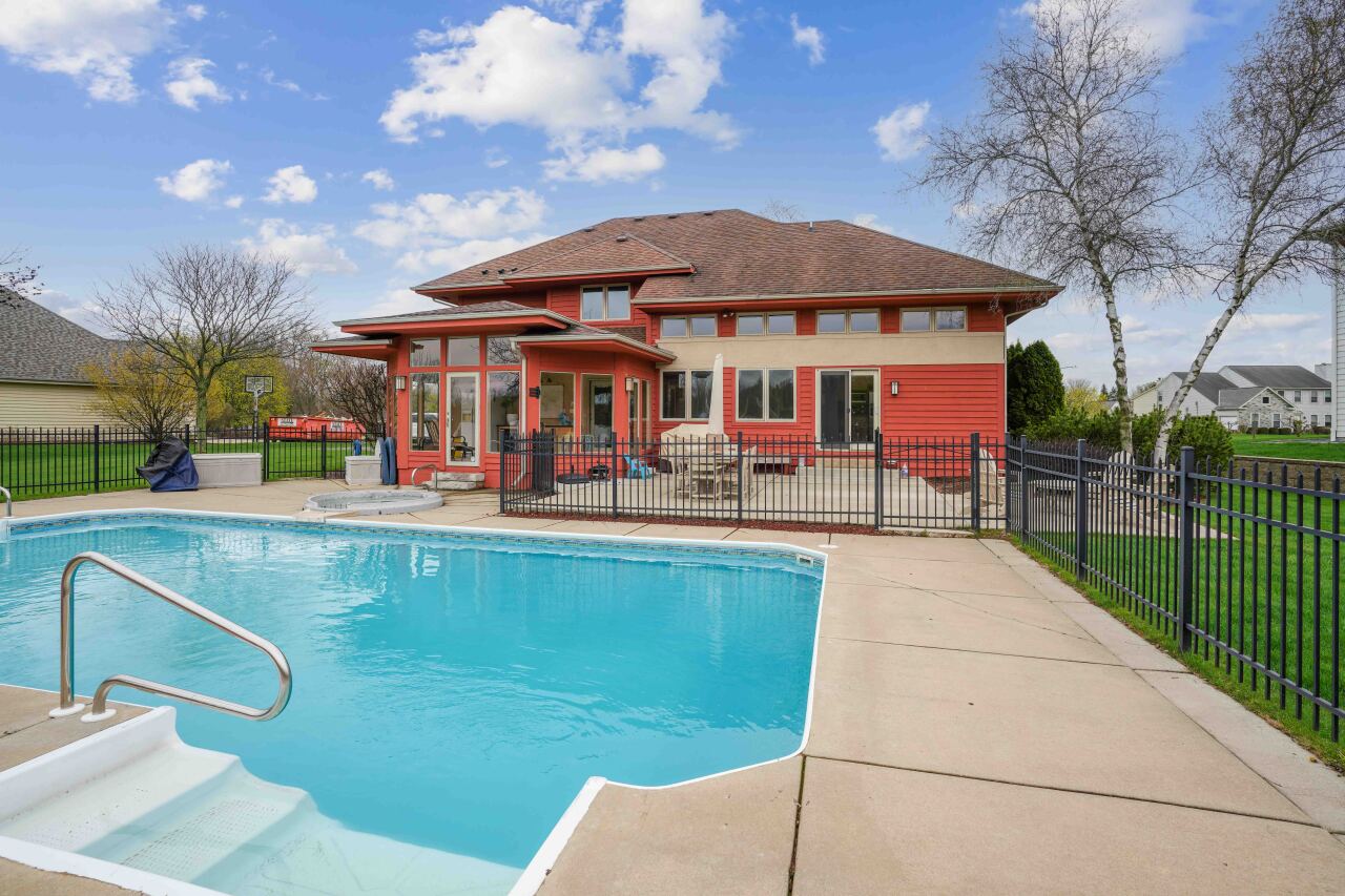 W150N5334 Badger Dr
