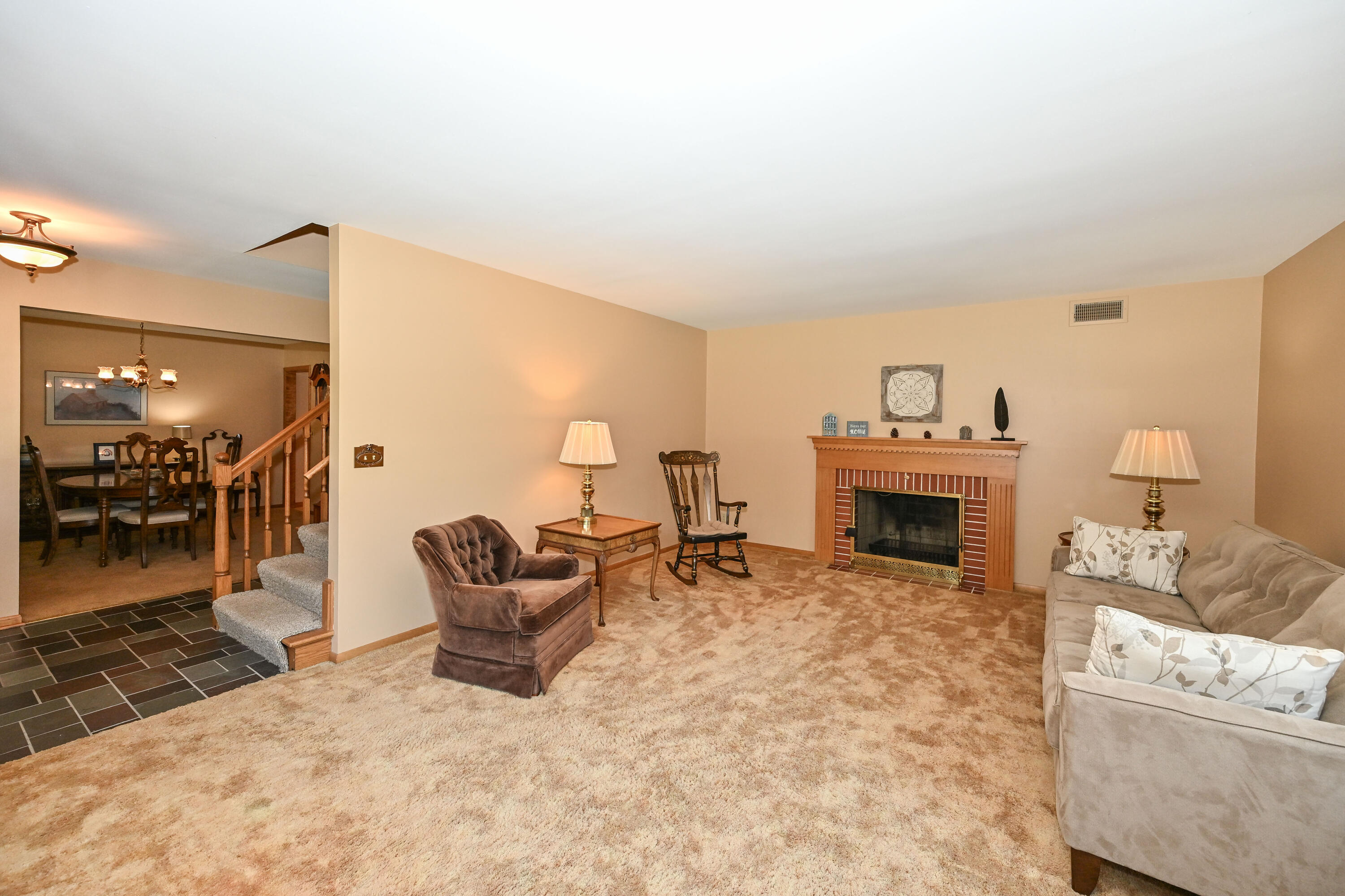 8081 Fielding Ln