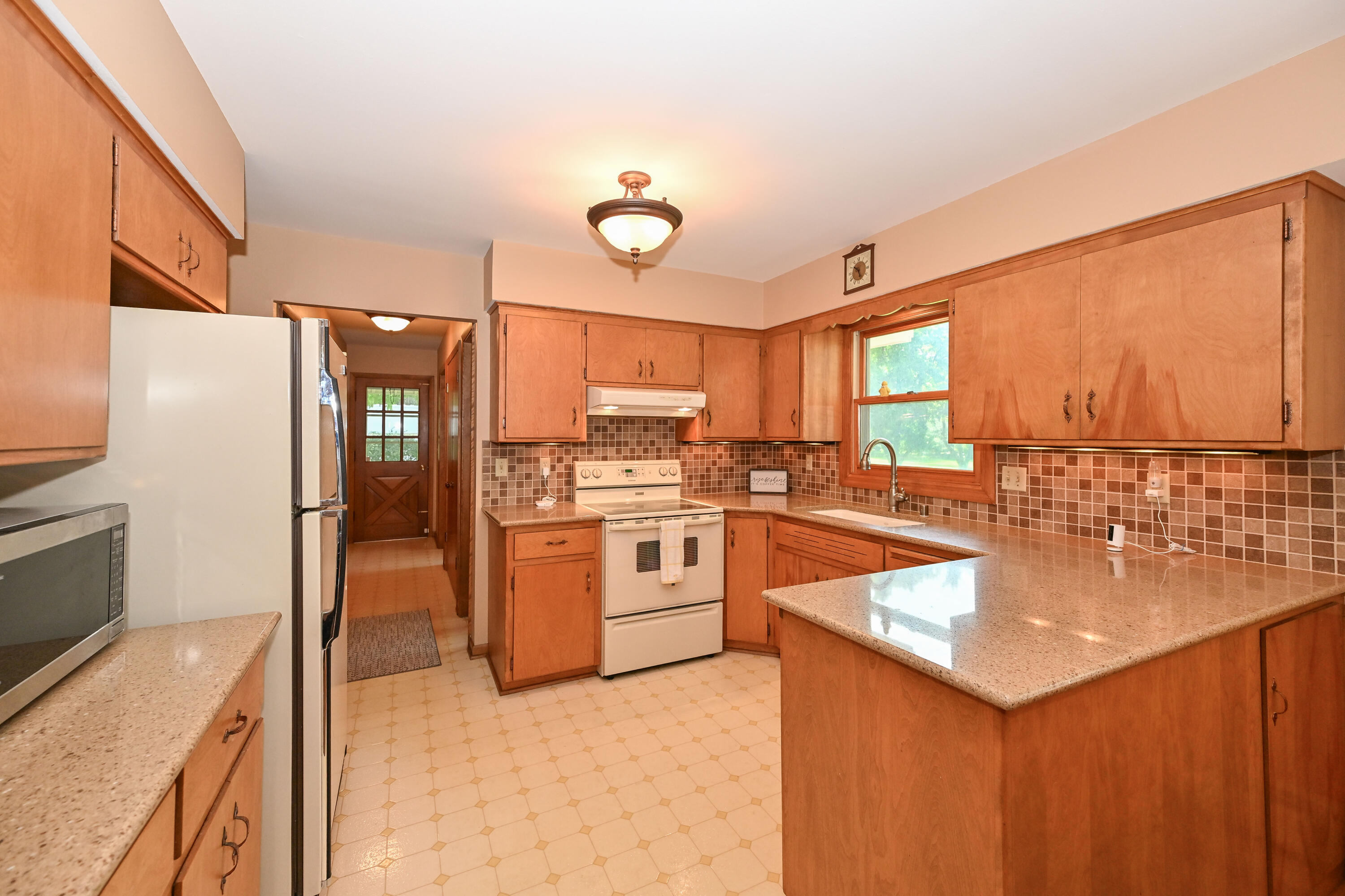 8081 Fielding Ln