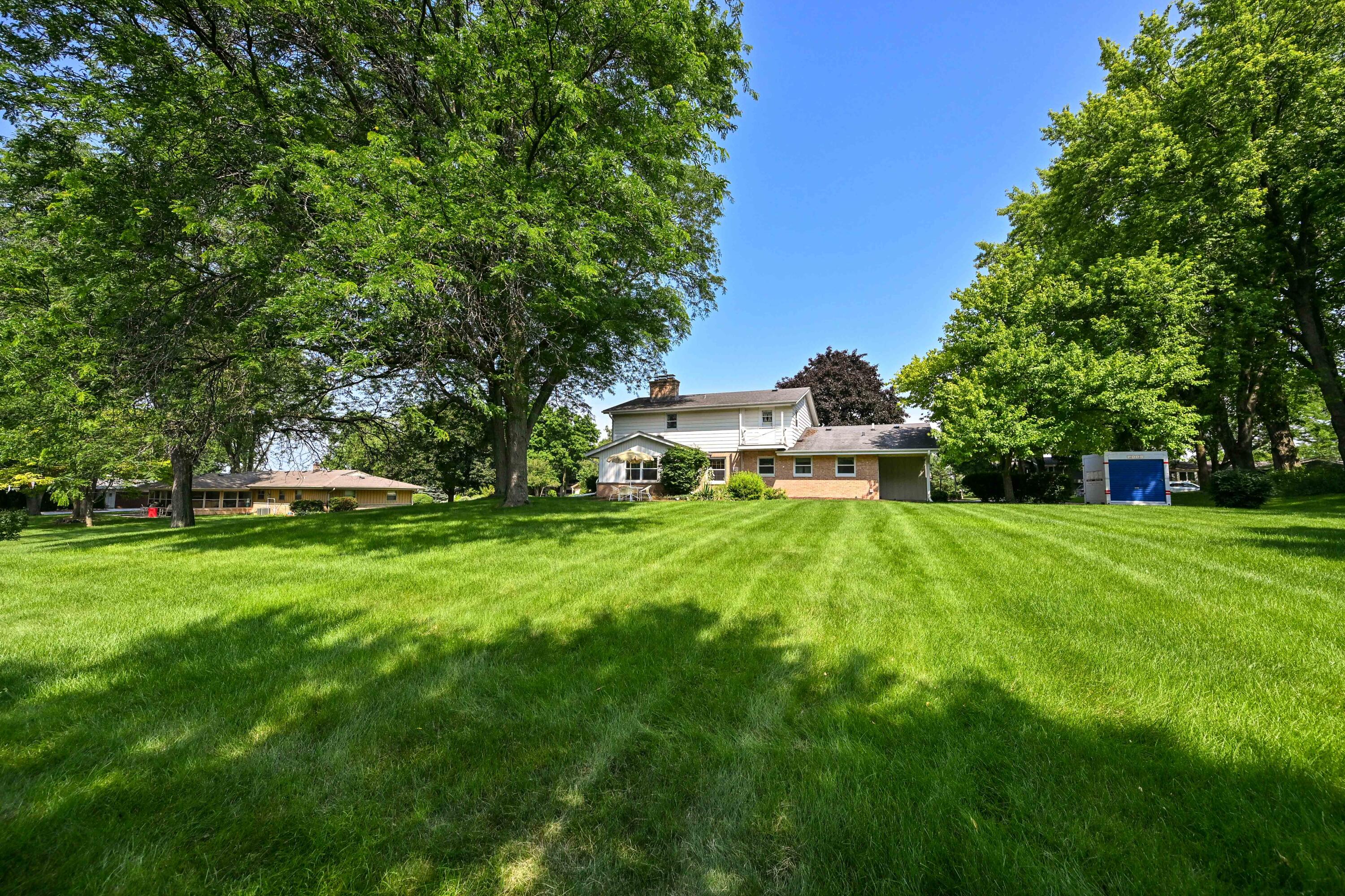 8081 Fielding Ln