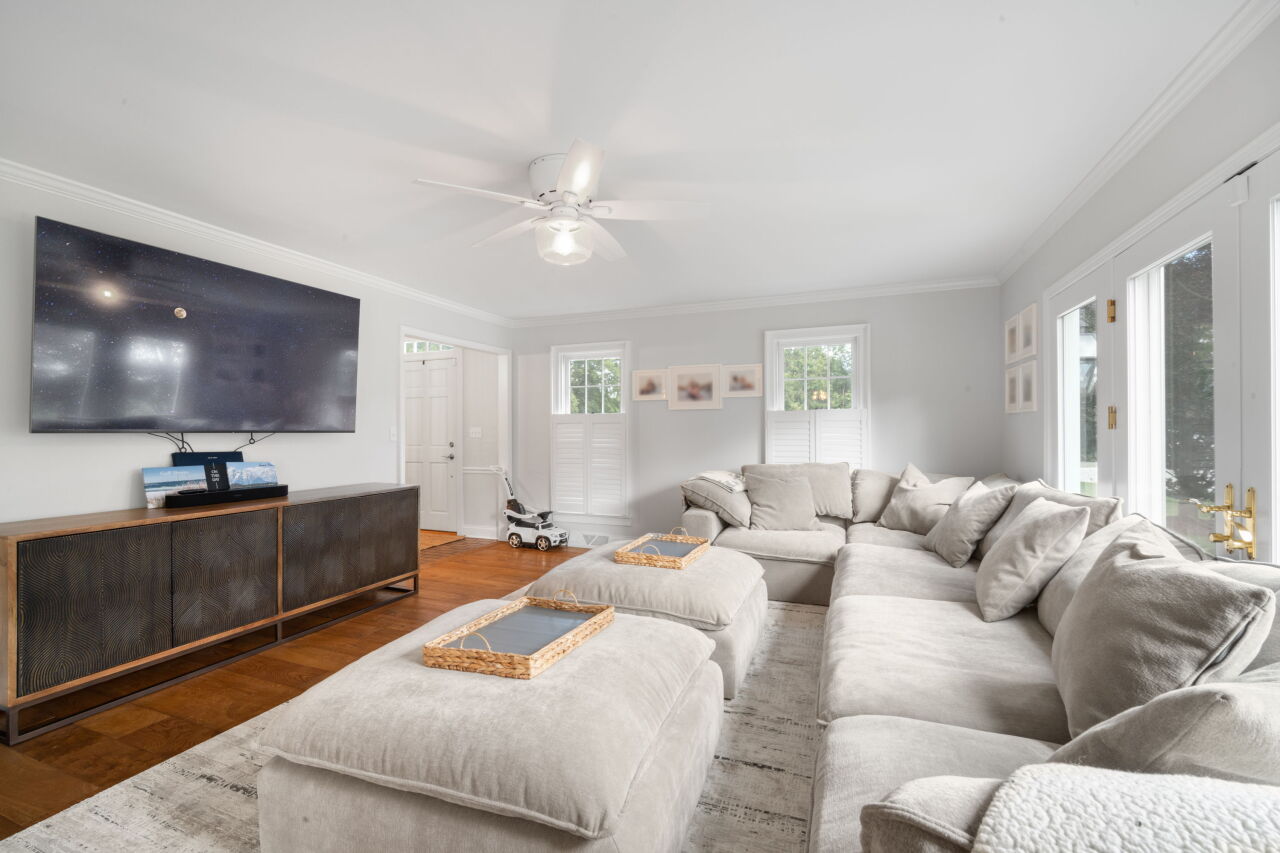 8045 N Beach Dr