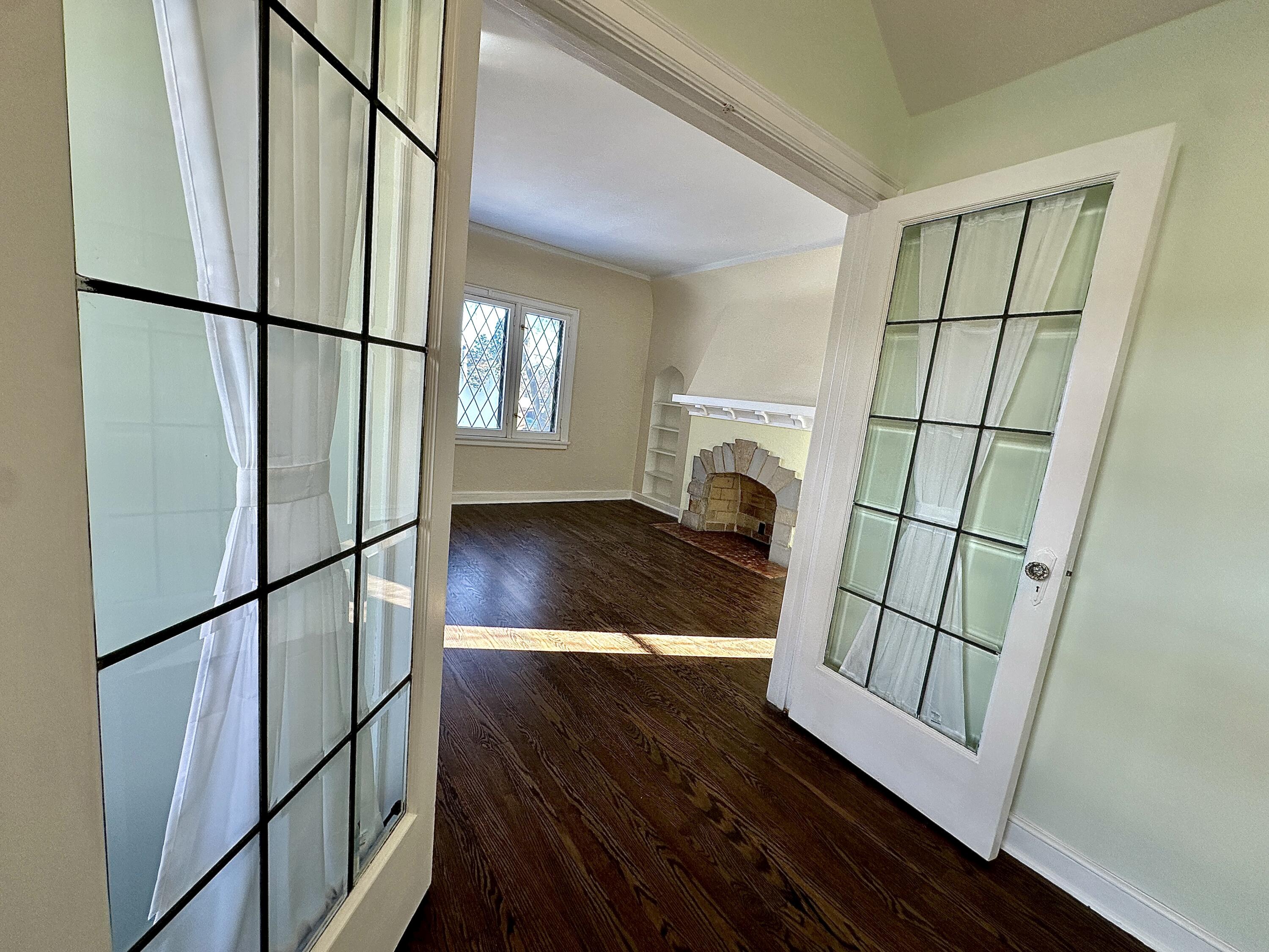 3125 N 48th St Unit: 3127