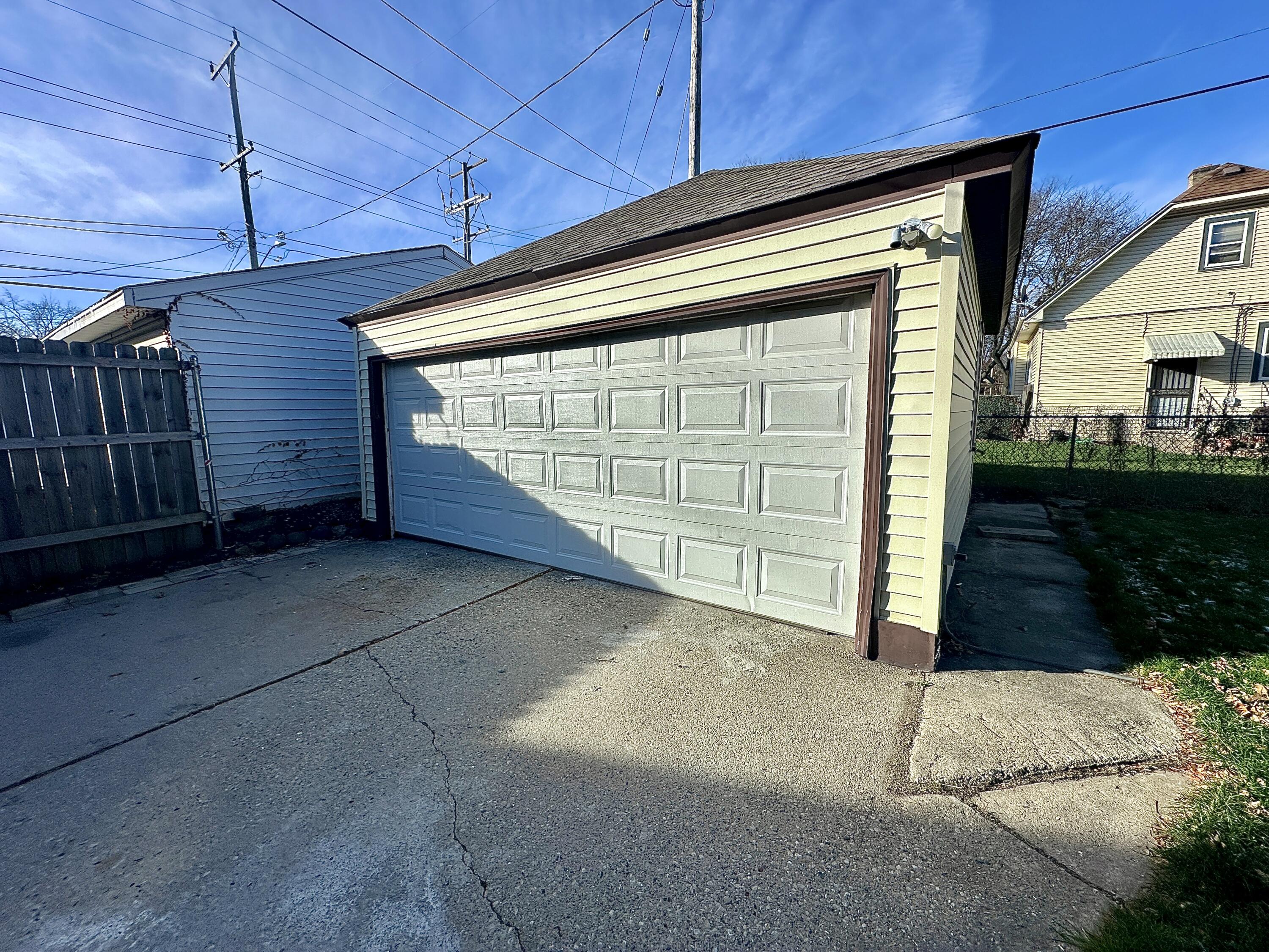 3125 N 48th St Unit: 3127