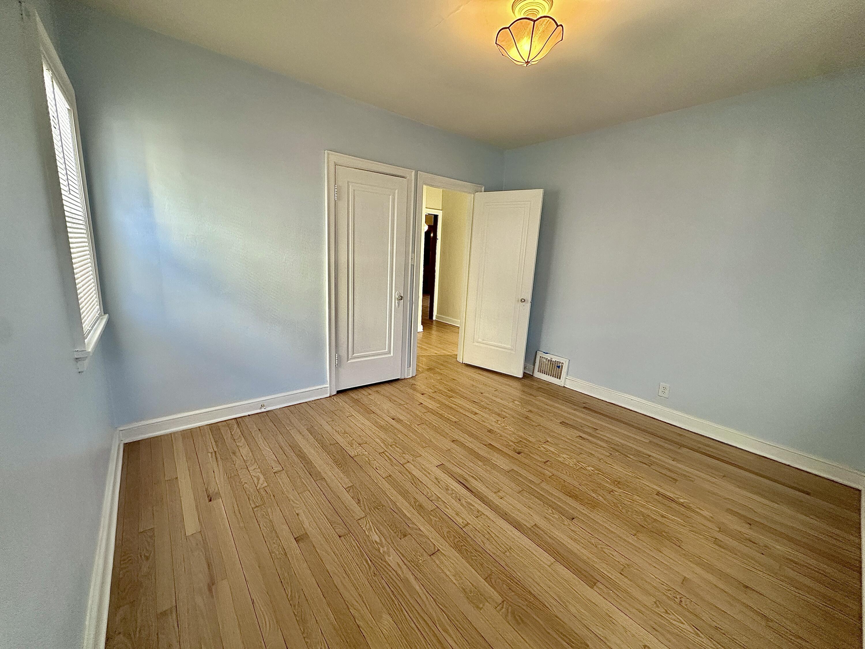 3125 N 48th St Unit: 3127