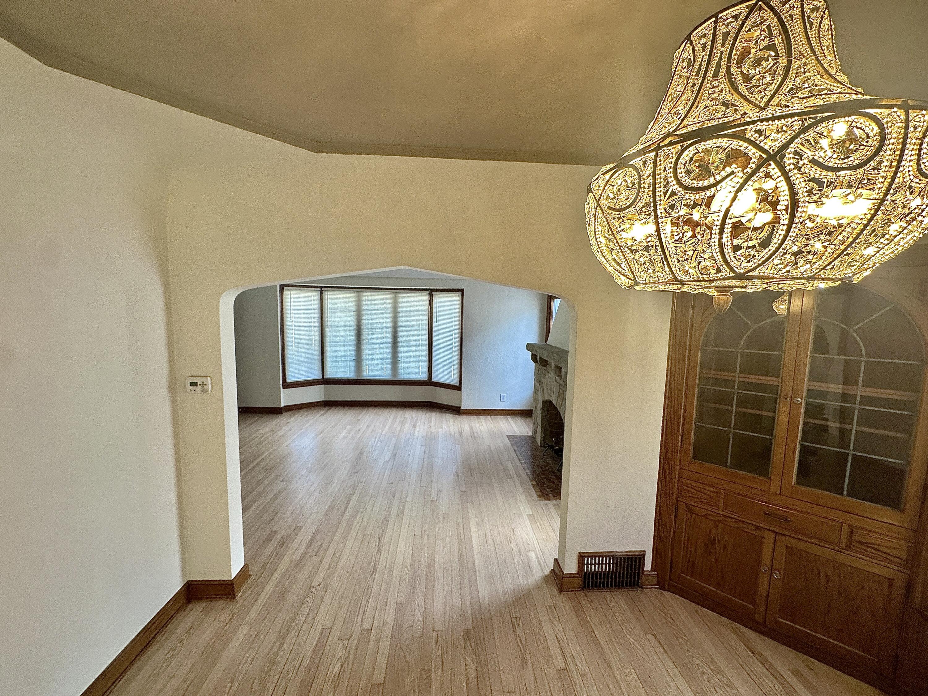 3125 N 48th St Unit: 3127