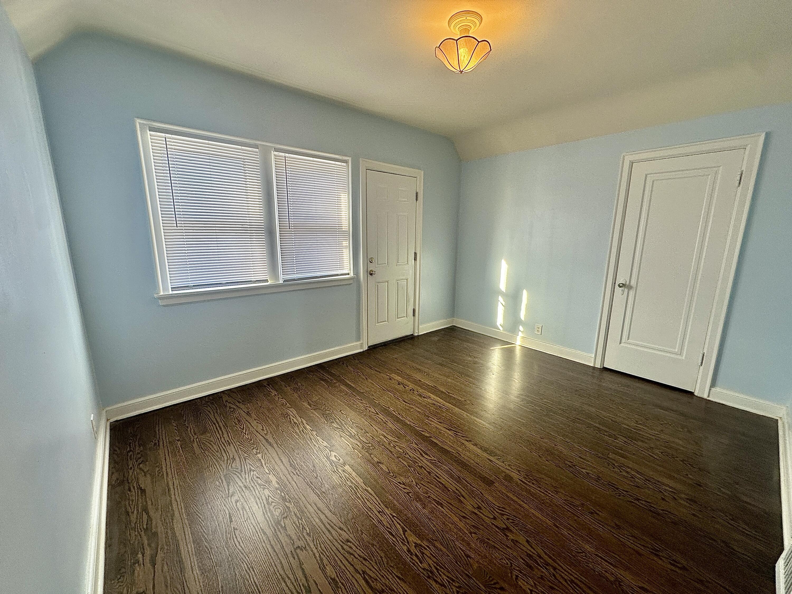 3125 N 48th St Unit: 3127