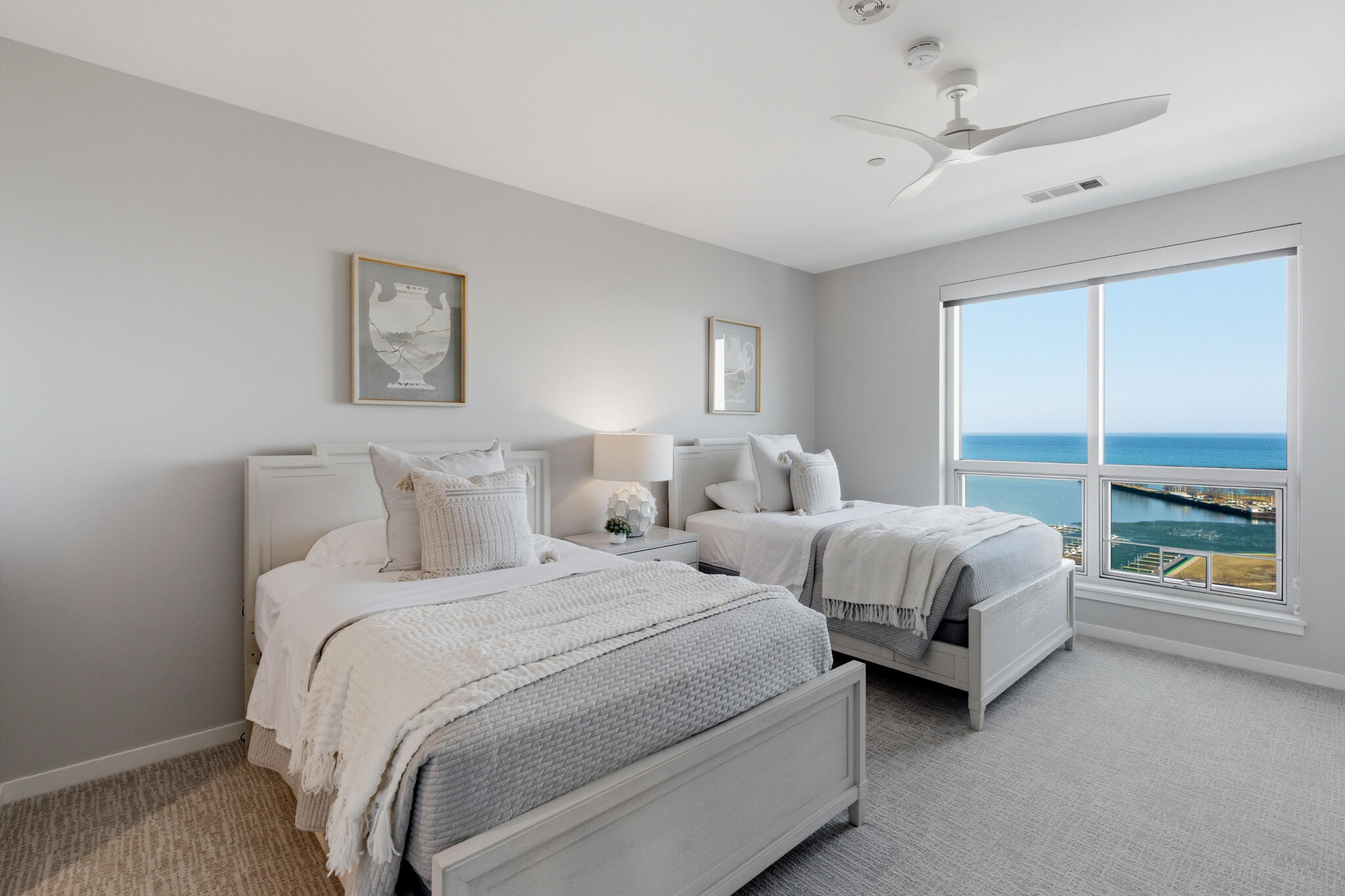 1522 N Prospect Ave Unit: 1401/1406