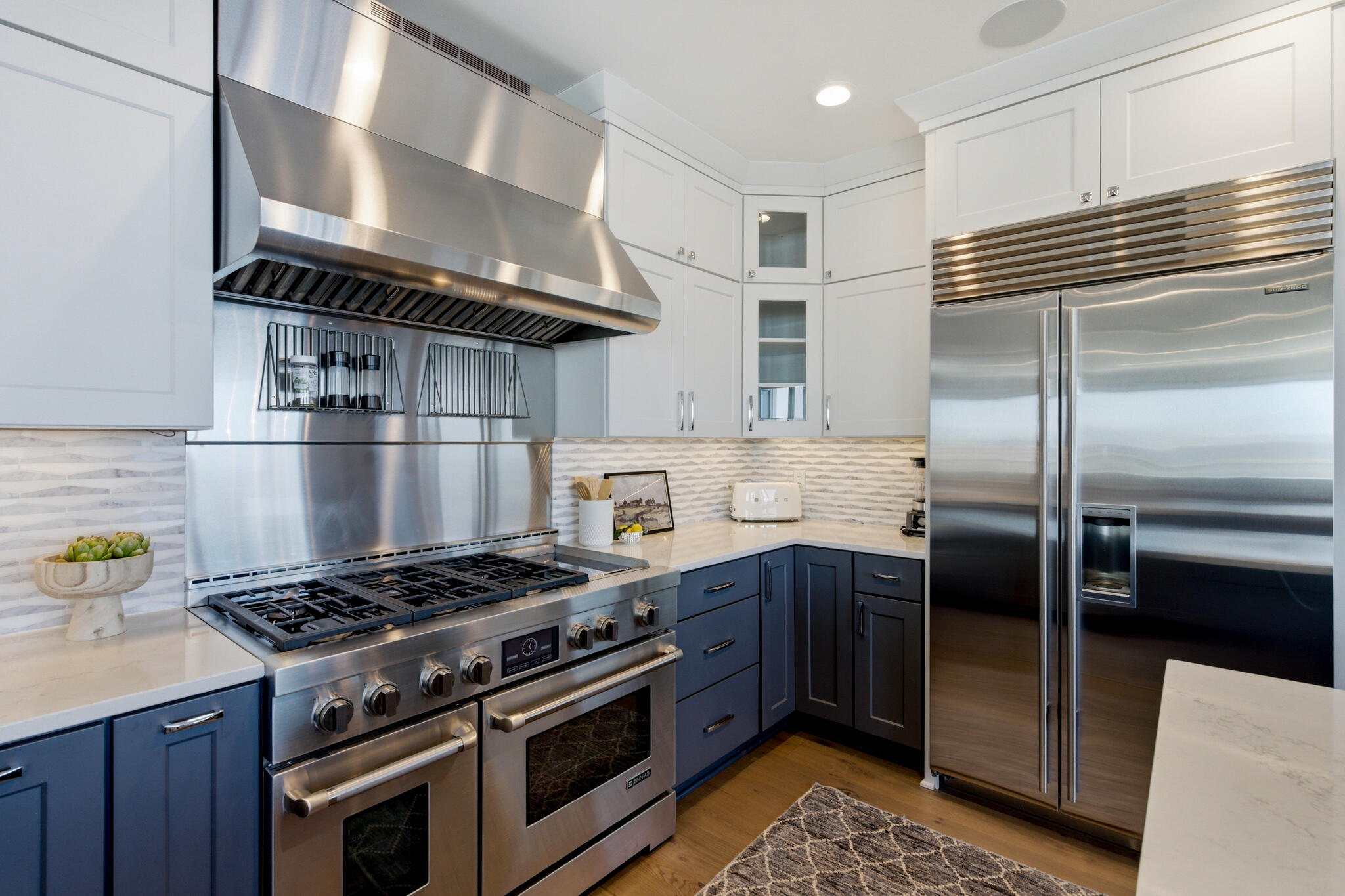 1522 N Prospect Ave Unit: 1401/1406