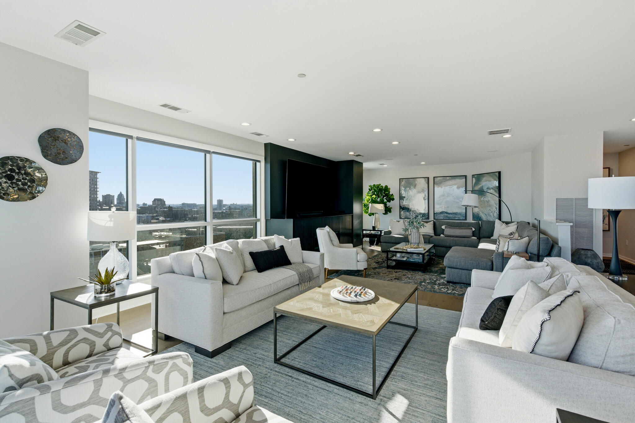 1522 N Prospect Ave Unit: 1401/1406