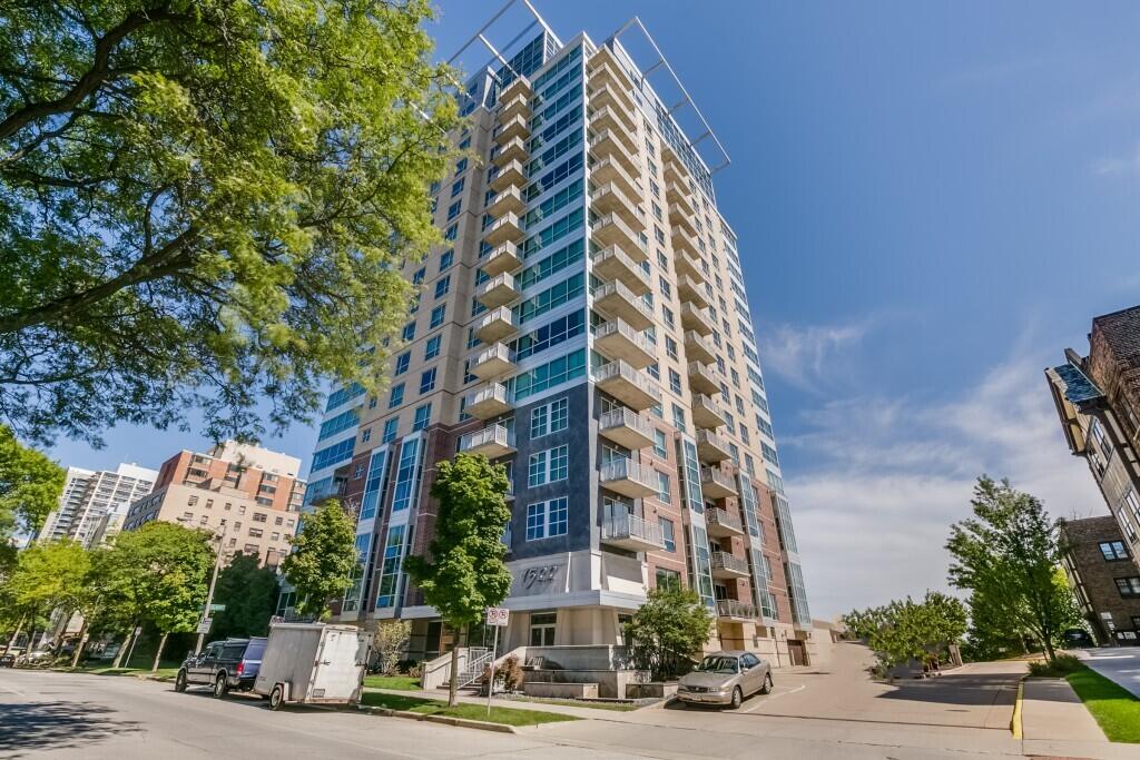 1522 N Prospect Ave Unit: 1401/1406