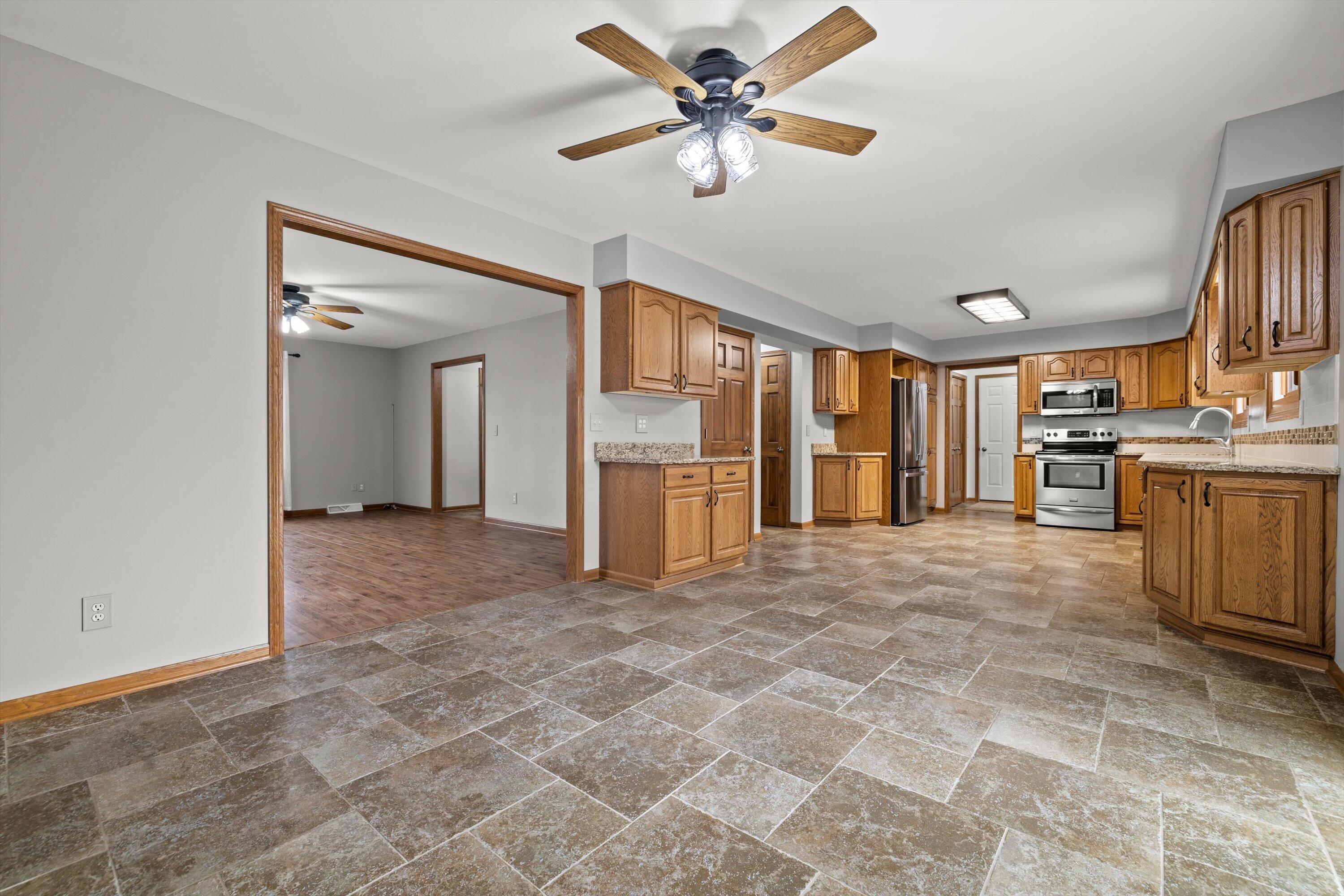 11912 28th Ave