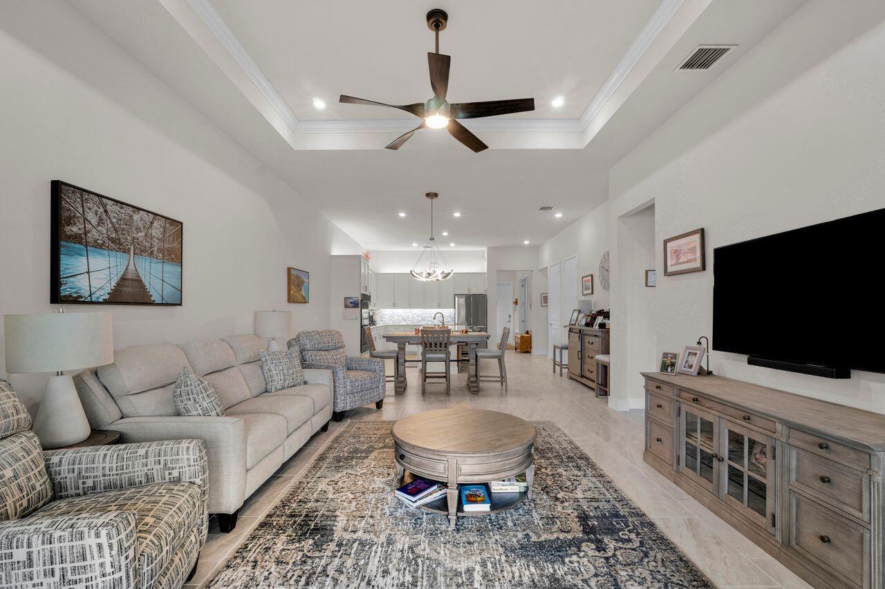 7721 S Blue Spring Dr