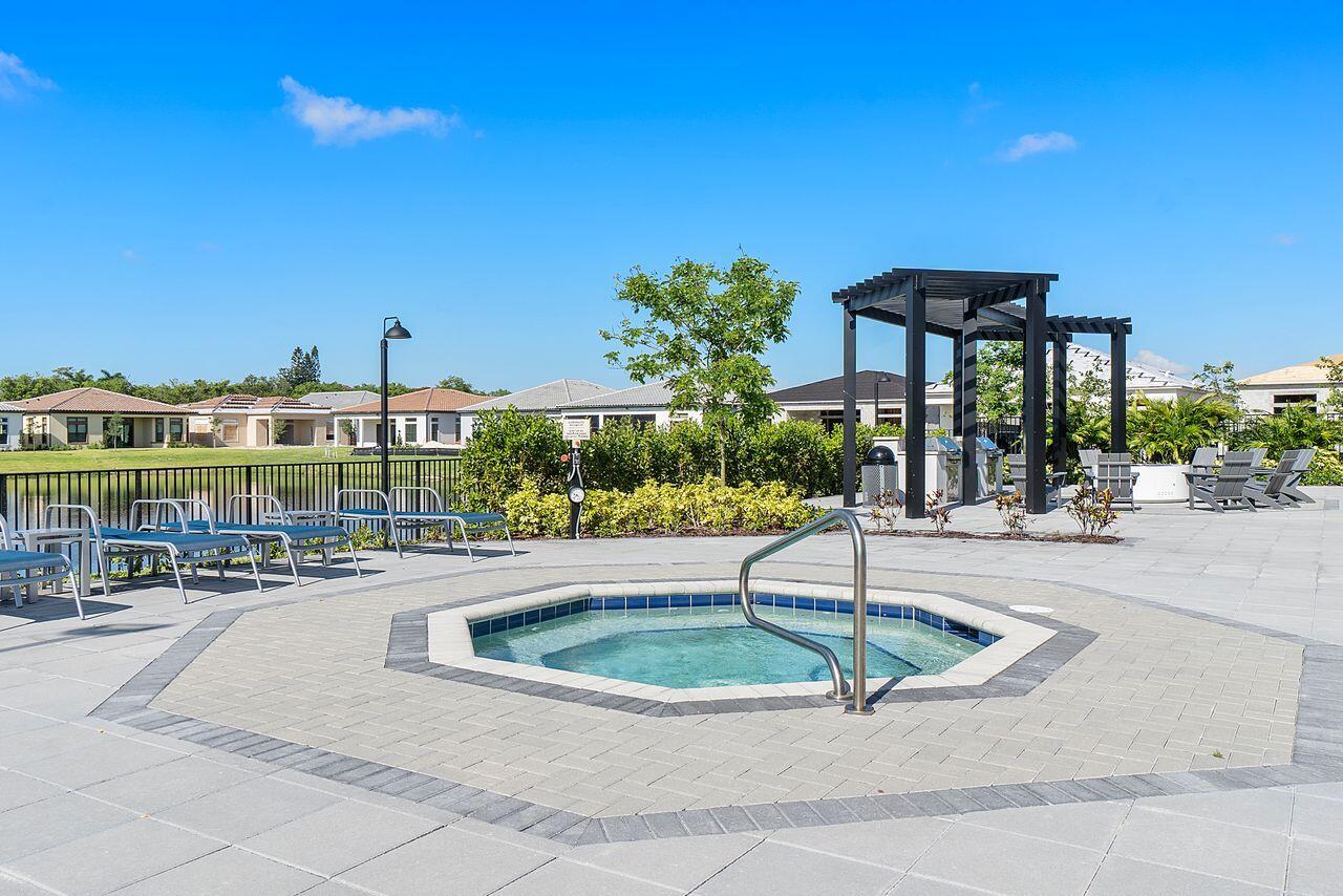 7721 S Blue Spring Dr