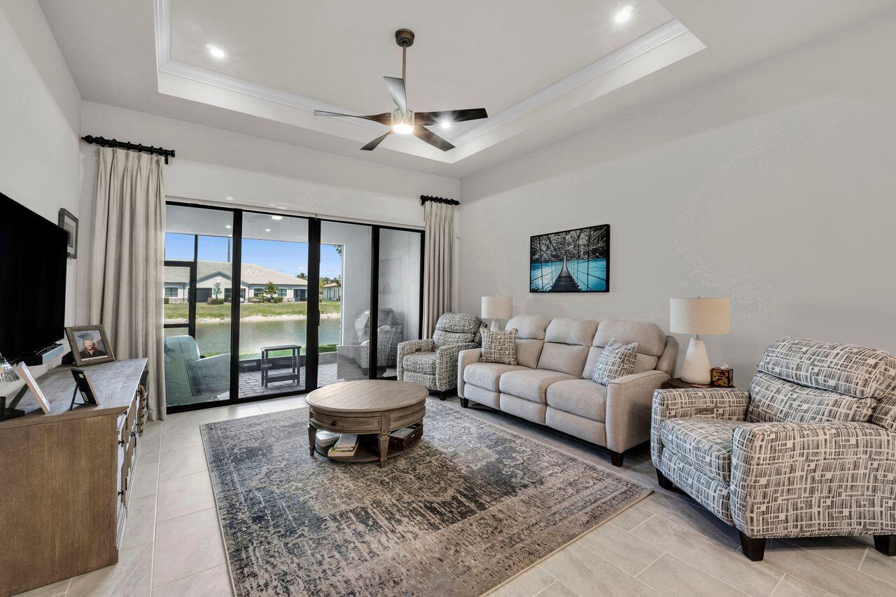 7721 S Blue Spring Dr