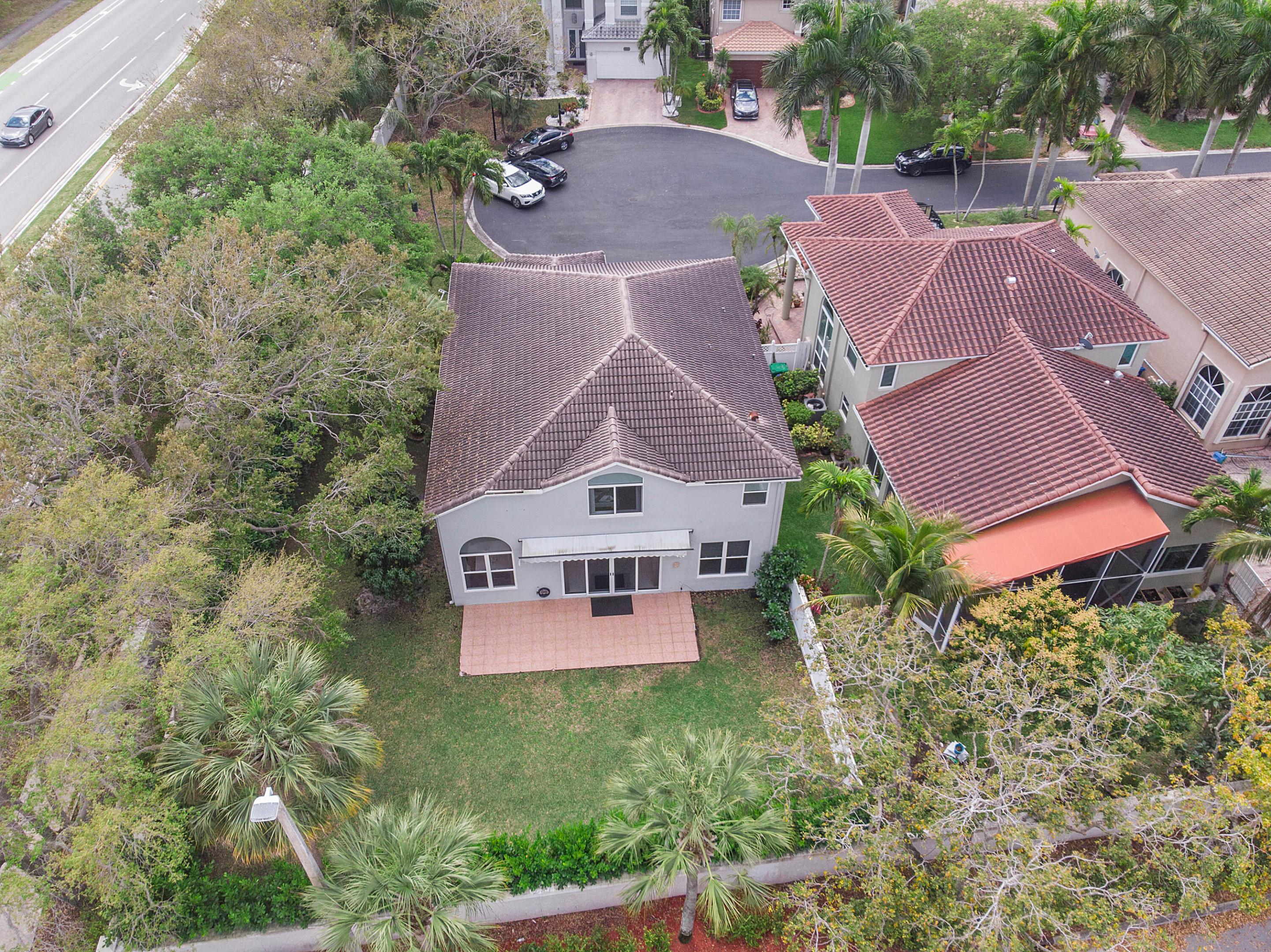 11601 NW 13th Manor