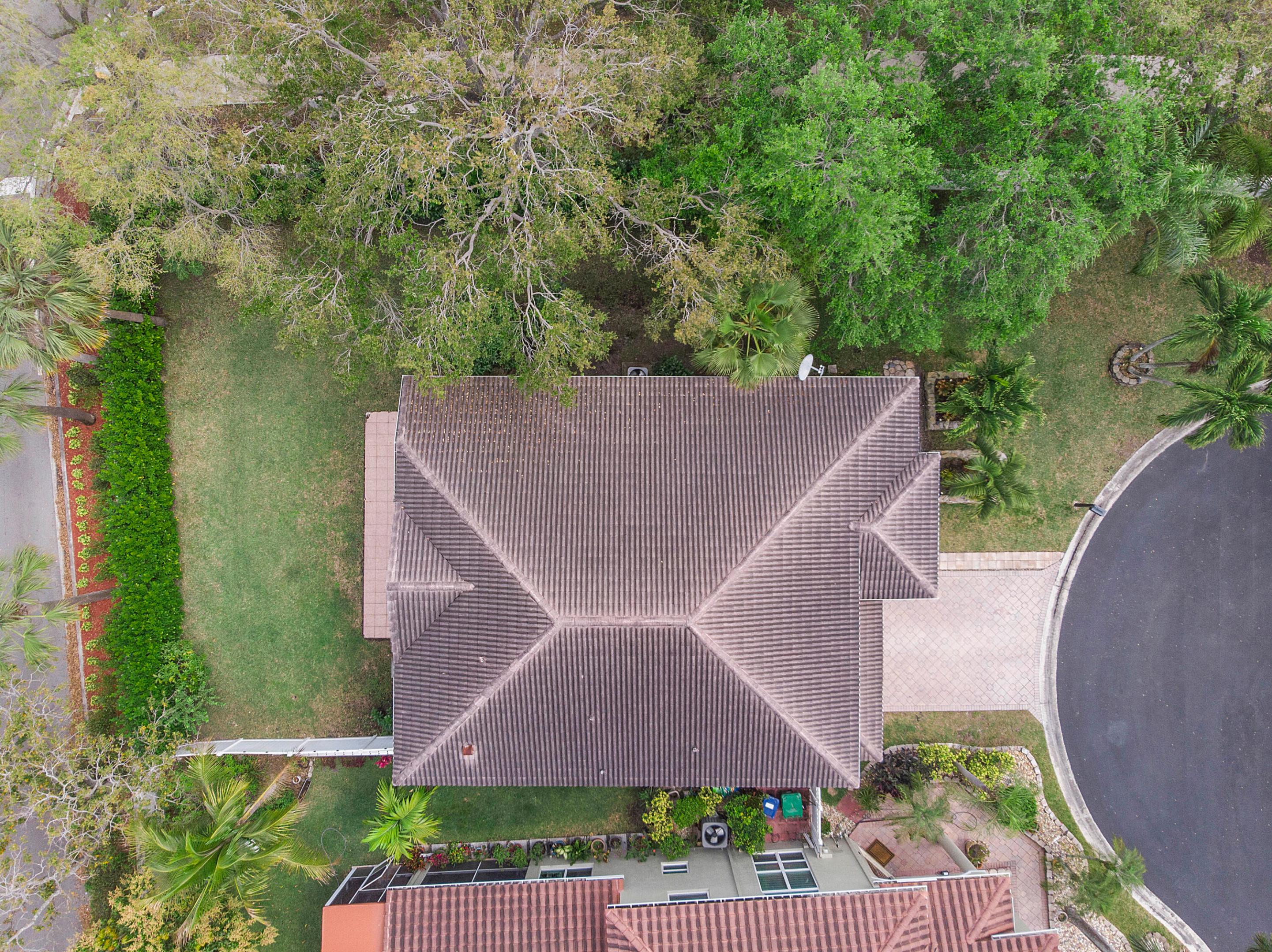 11601 NW 13th Manor