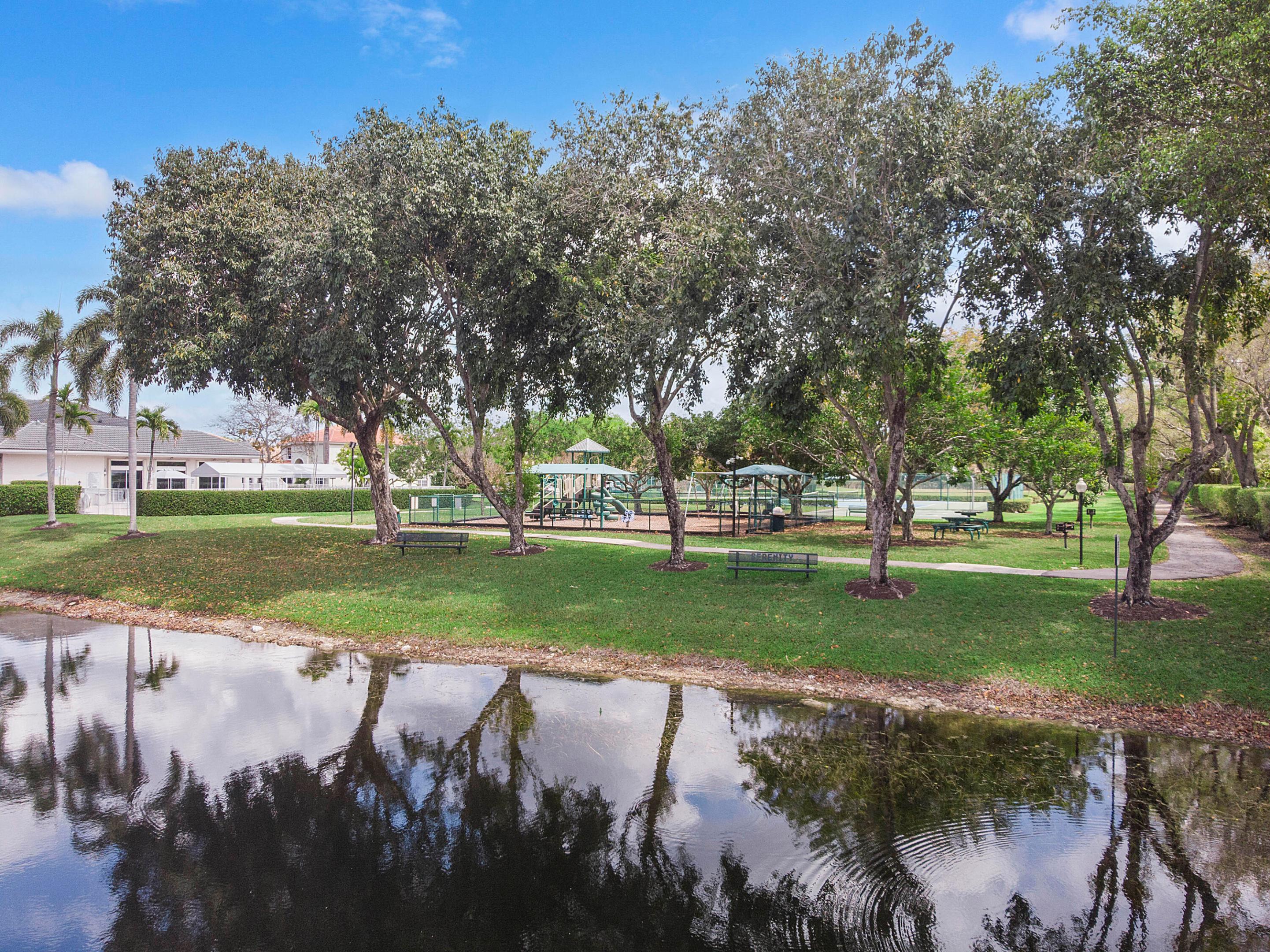 11601 NW 13th Manor