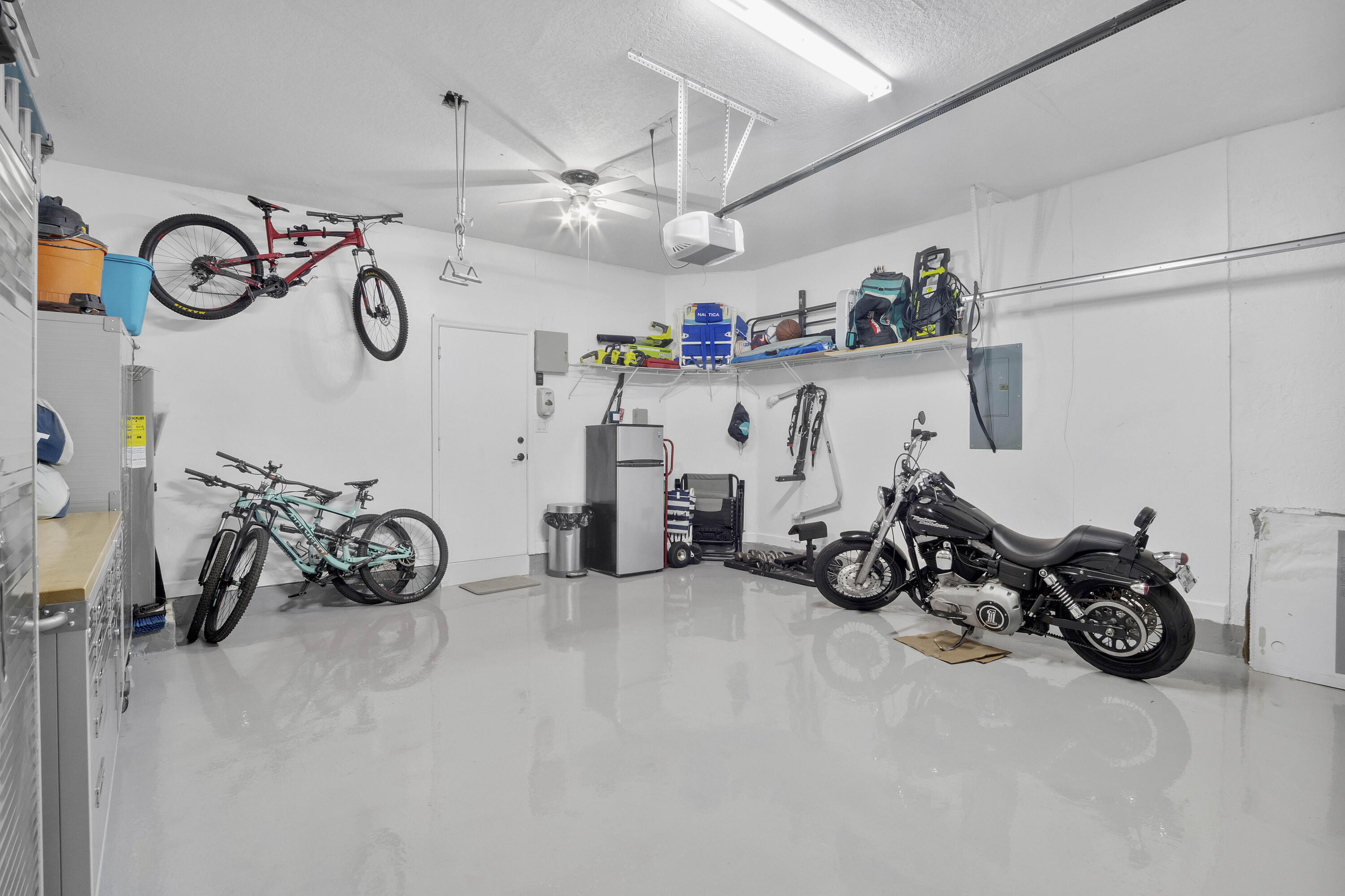 11601 NW 13th Manor