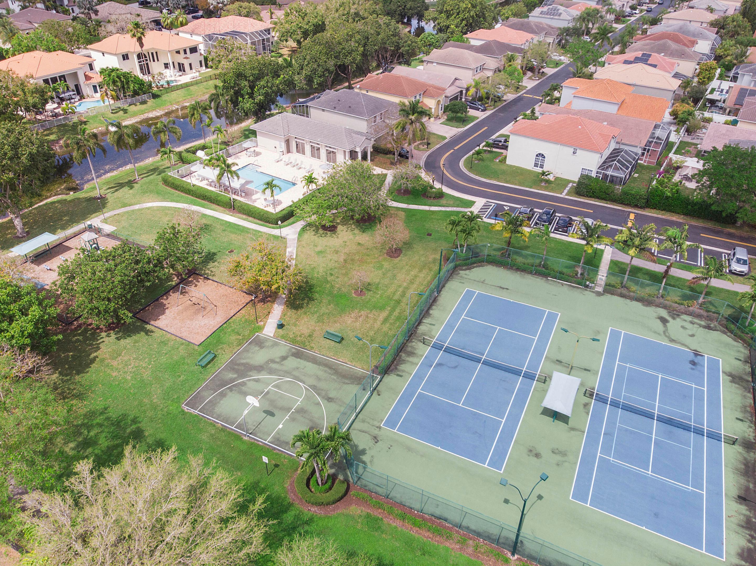 11601 NW 13th Manor