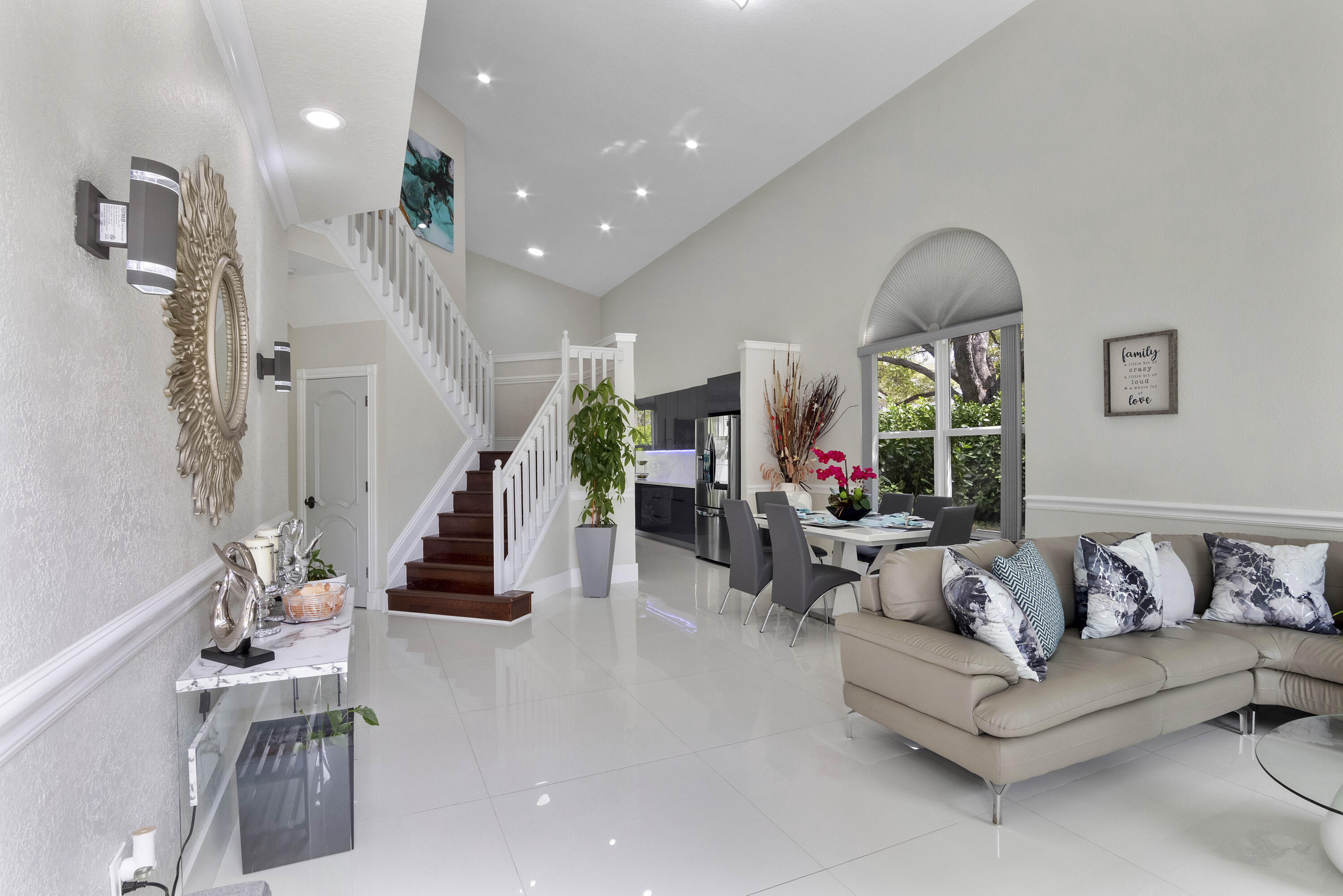 11601 NW 13th Manor
