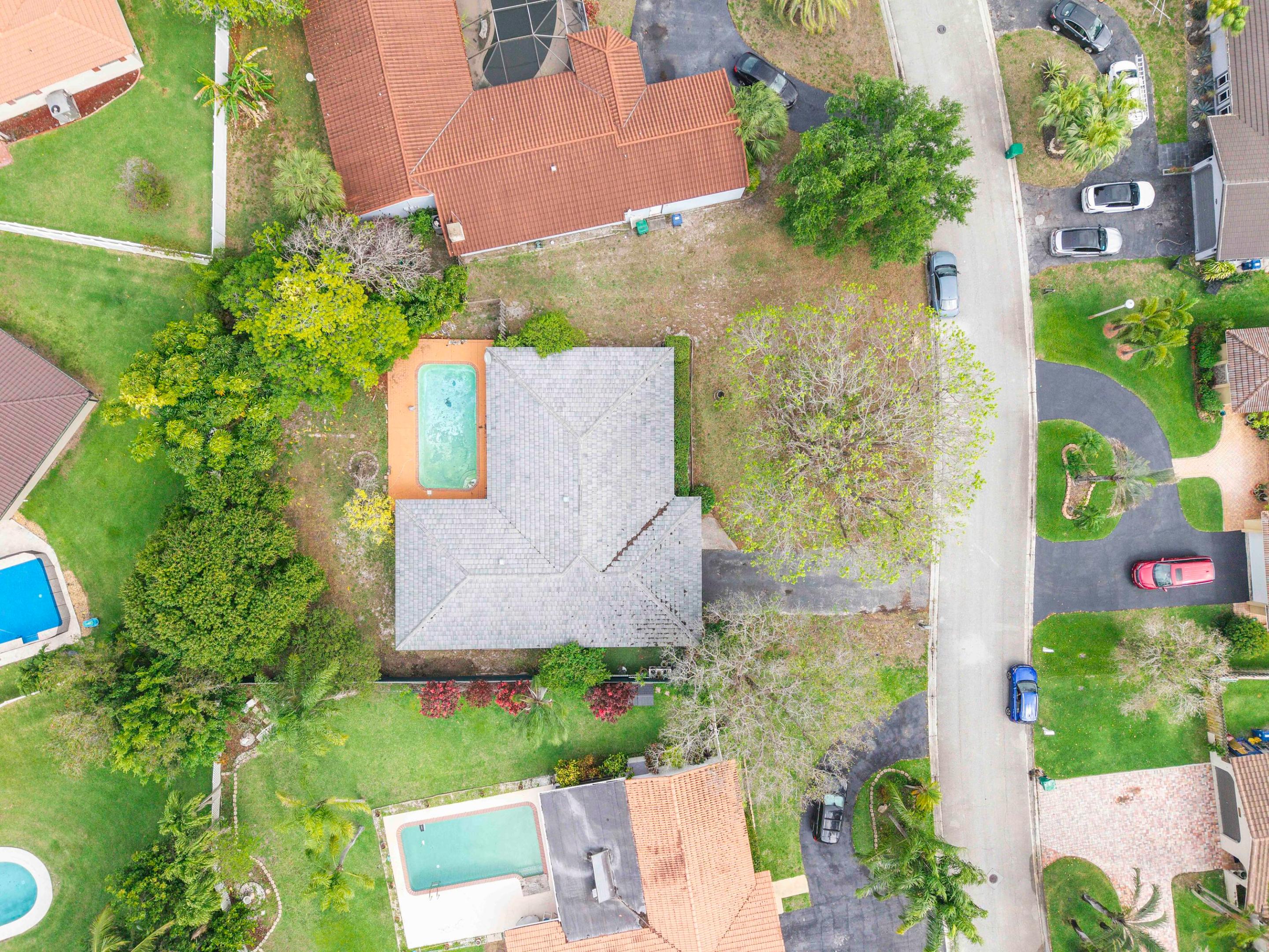 10601 NW 43rd Court