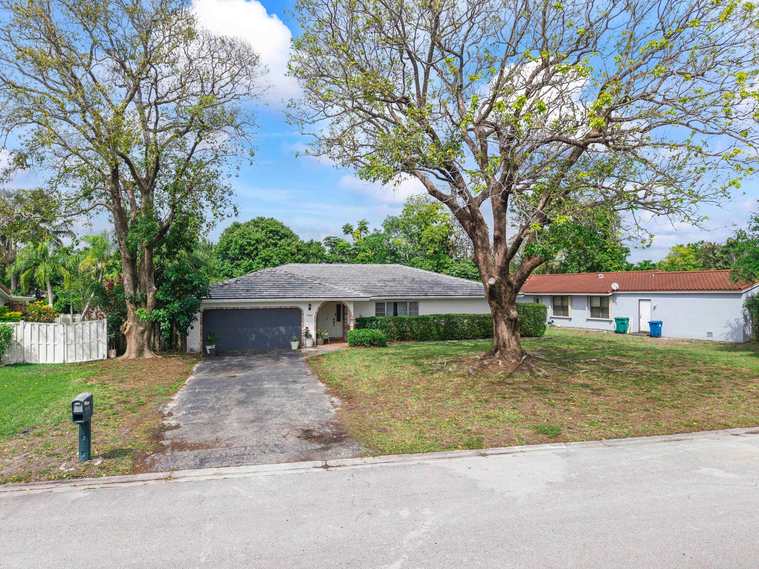 10601 NW 43rd Court