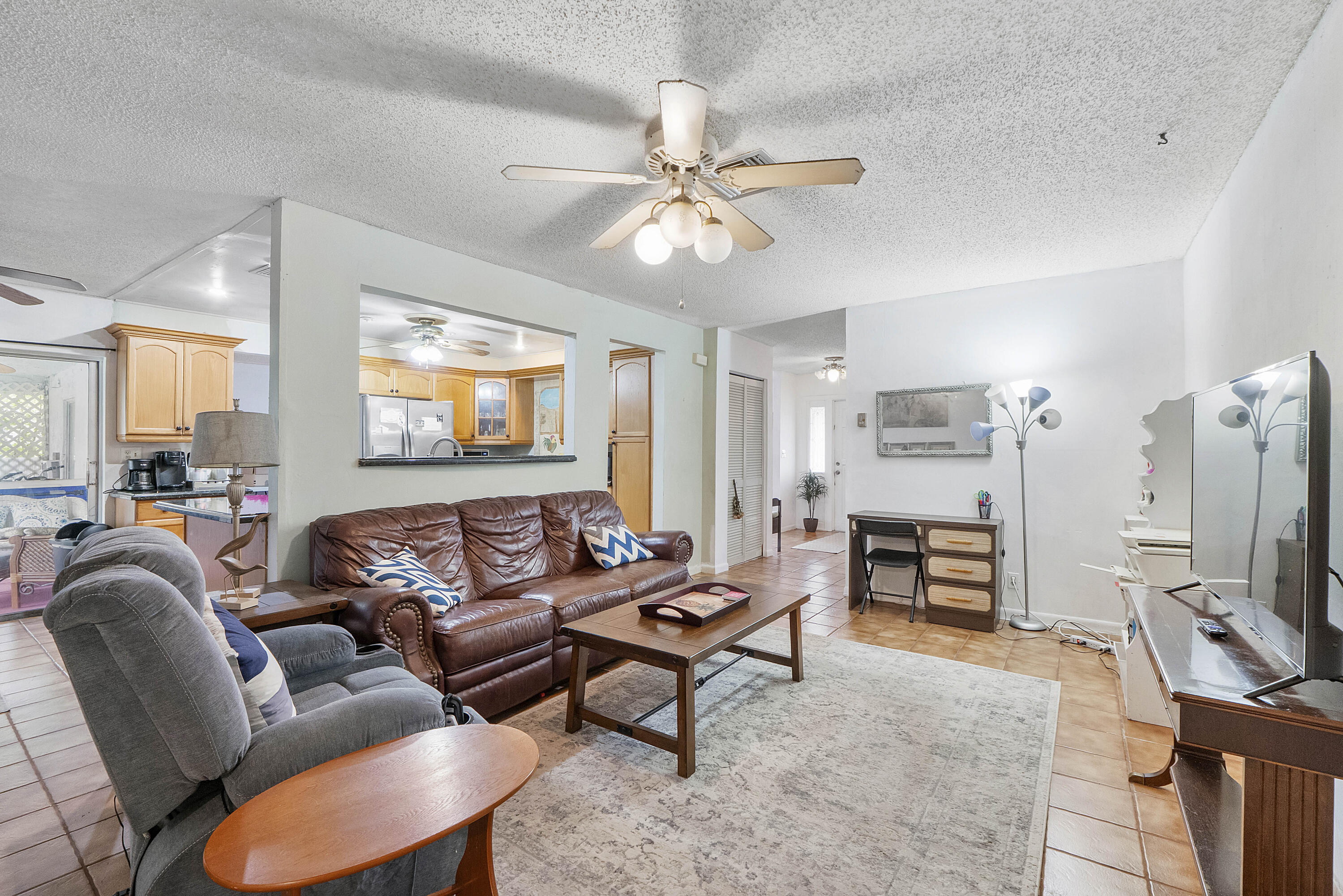 10601 NW 43rd Court
