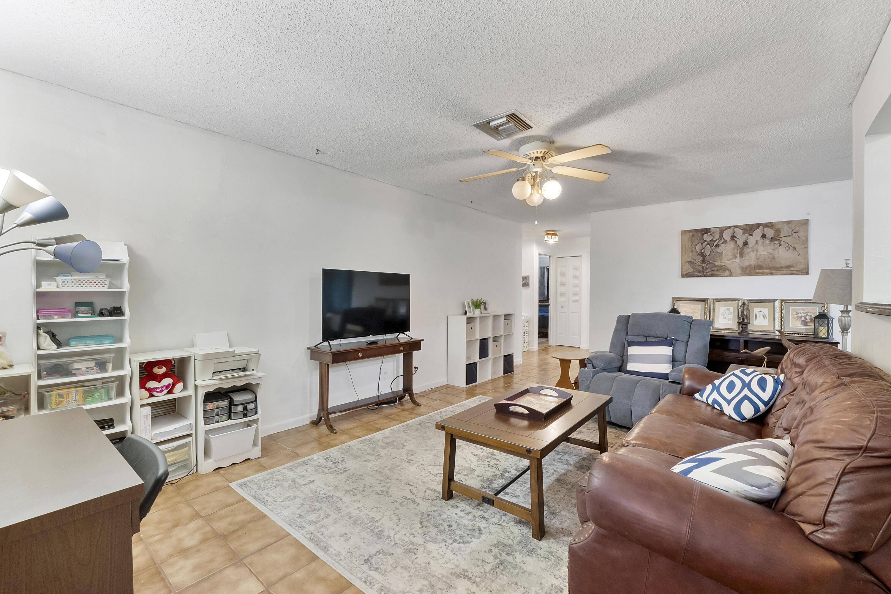 10601 NW 43rd Court