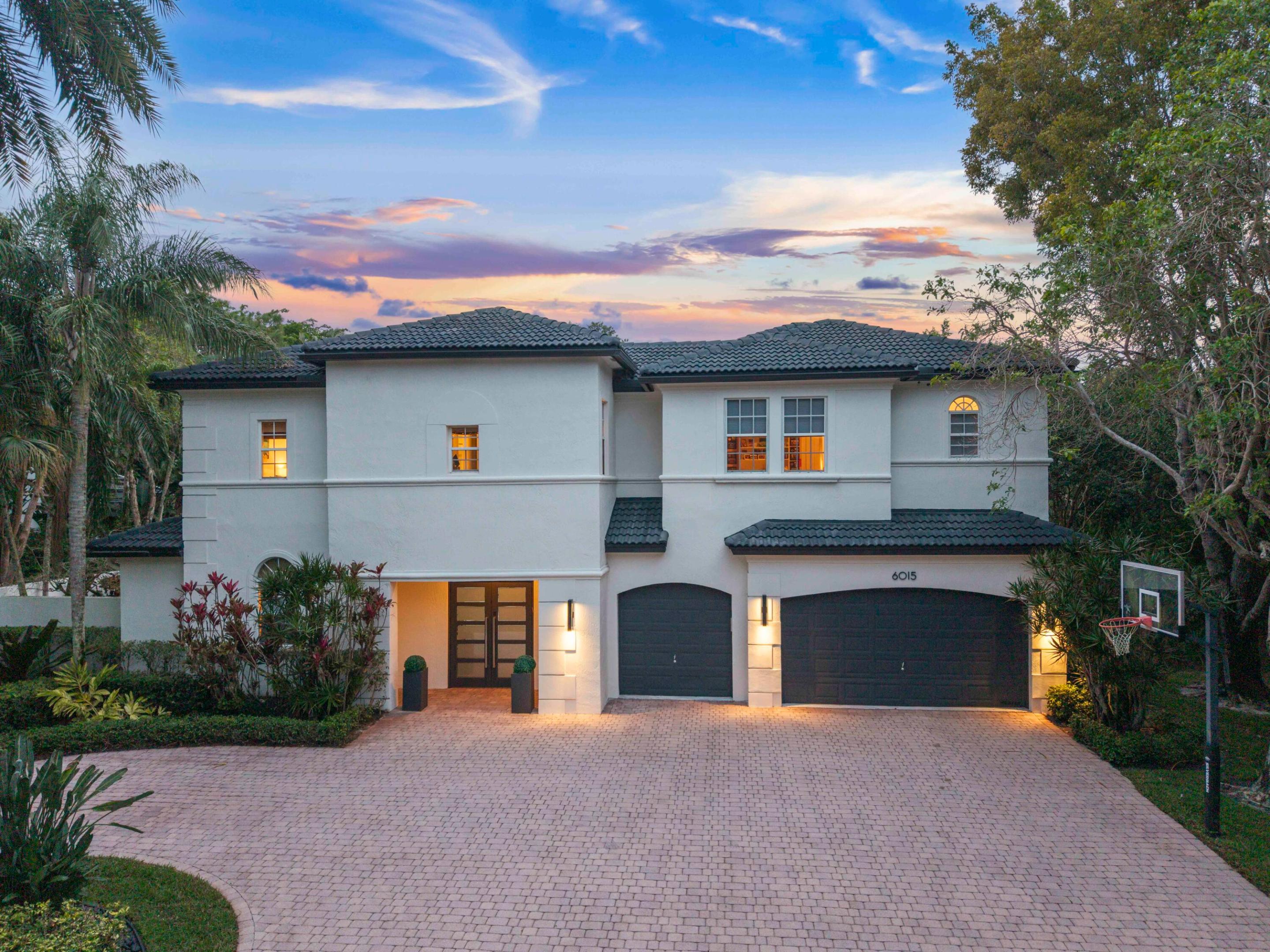 6015 Pinewood Avenue