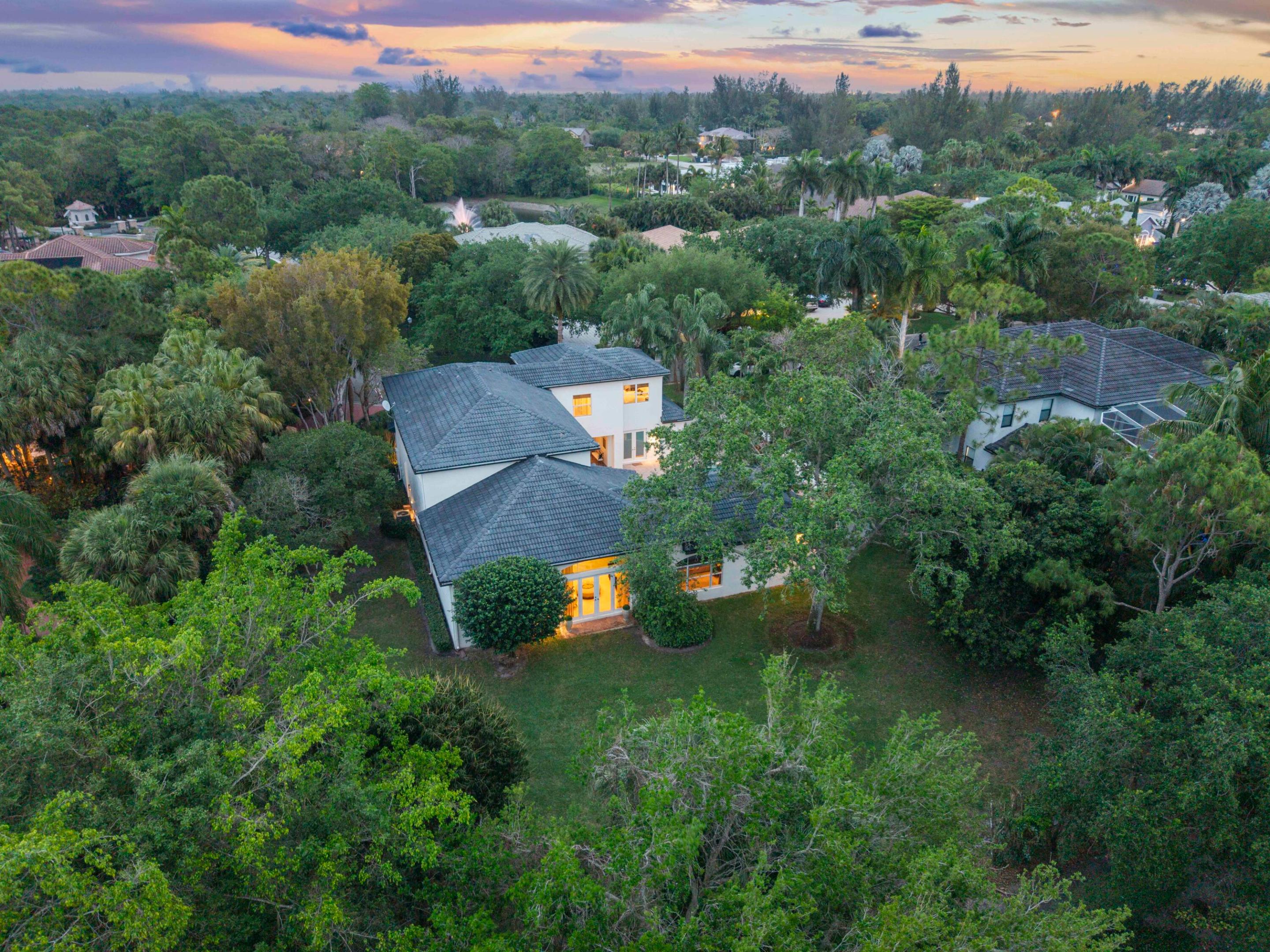 6015 Pinewood Avenue