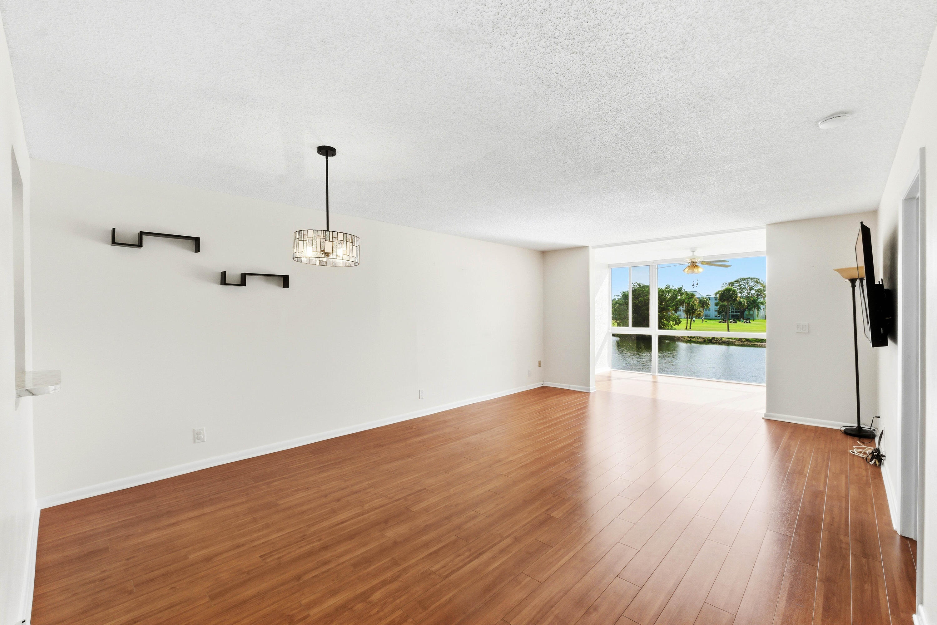 1650 NW 80th Avenue Apt 204