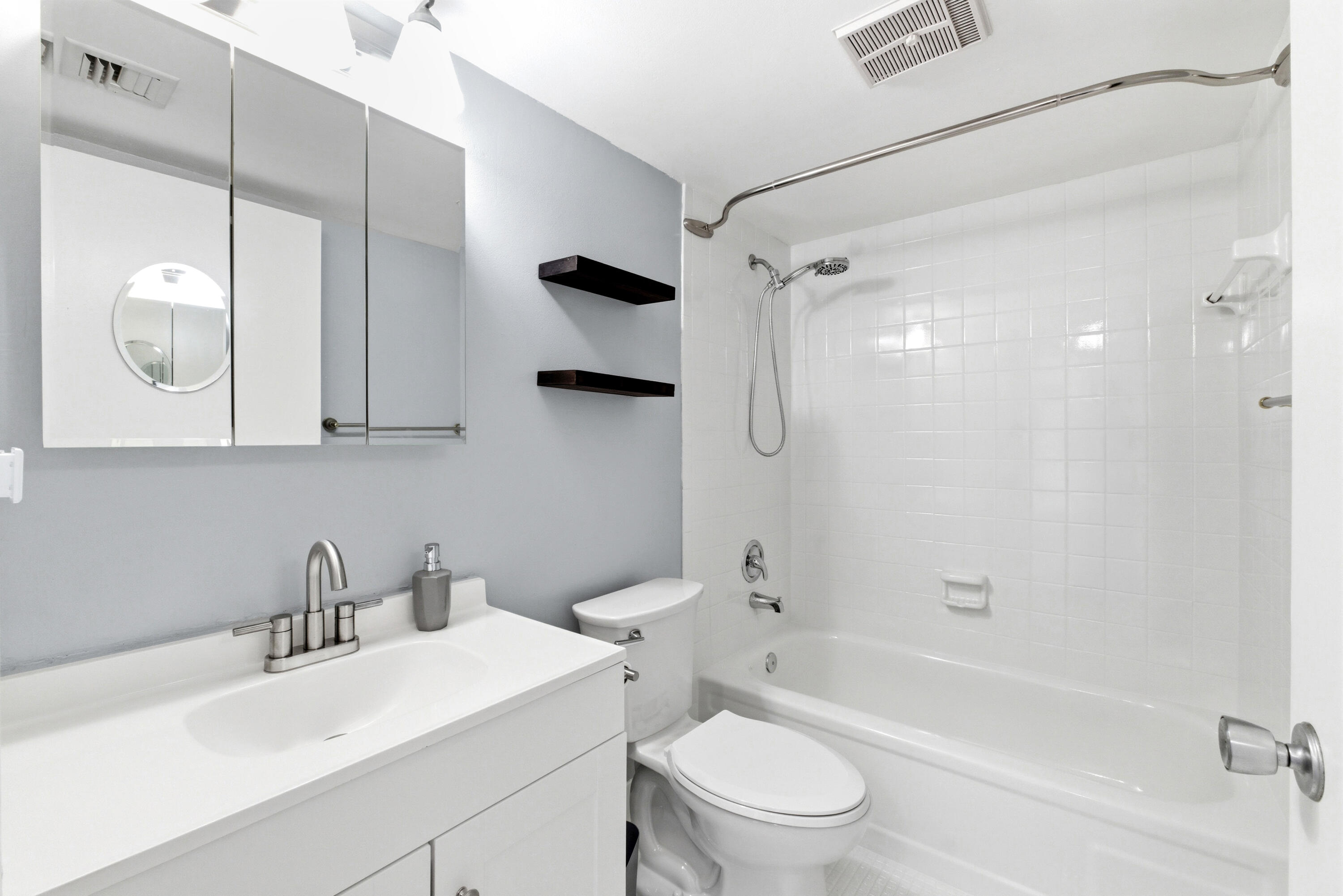 1650 NW 80th Avenue Apt 204