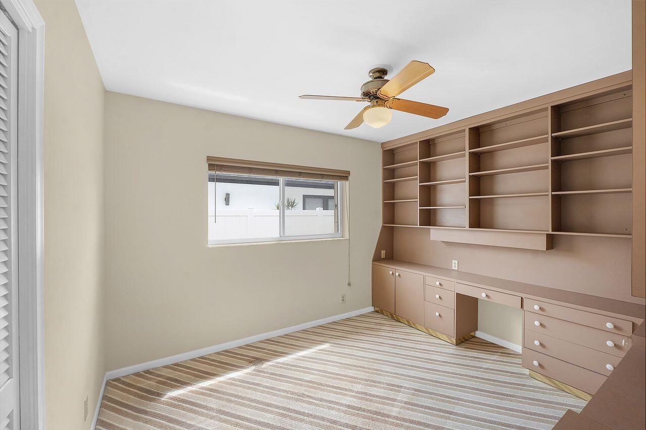 1915 NE 208th Terrace