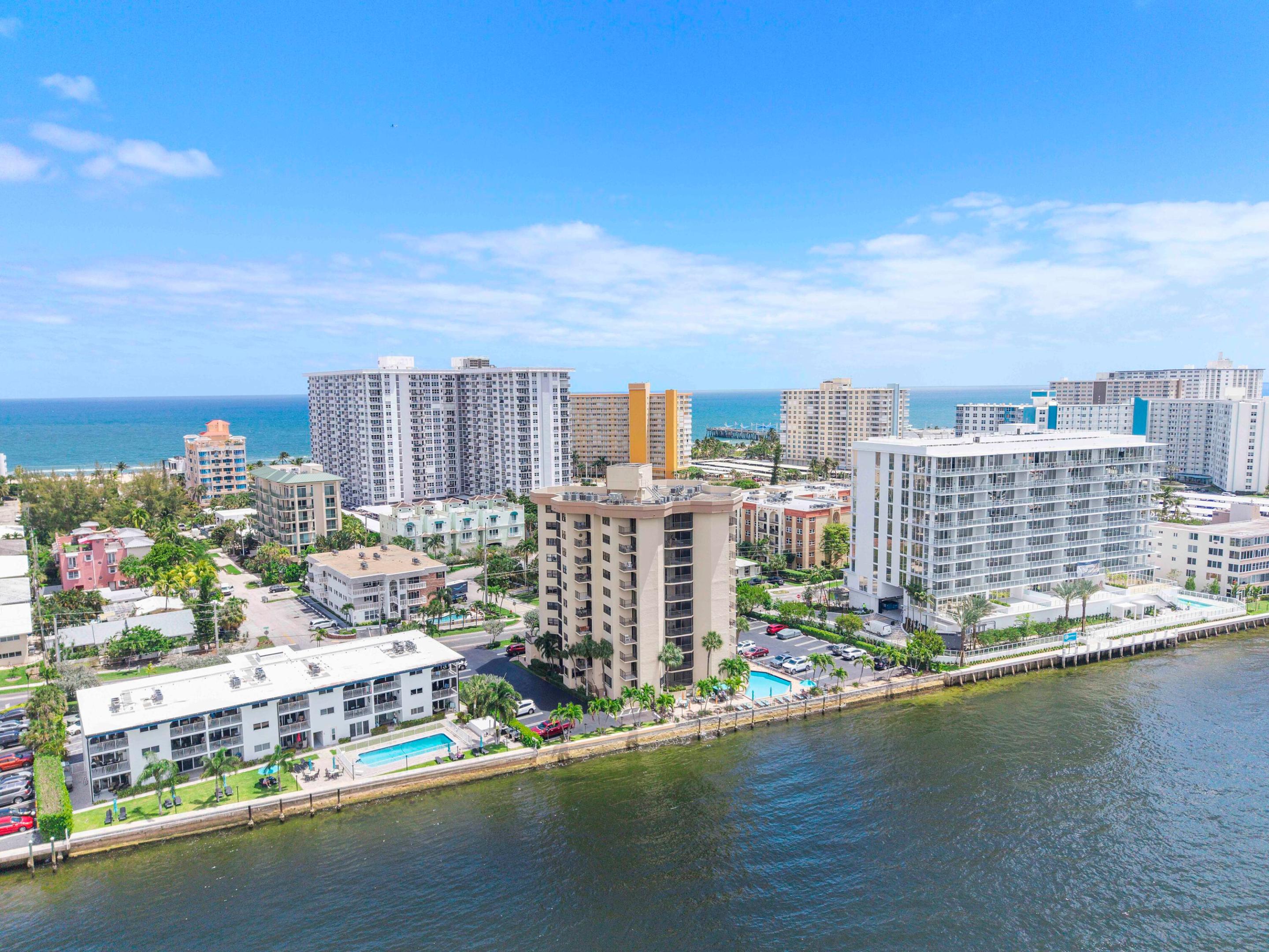 501 N Riverside Drive 203