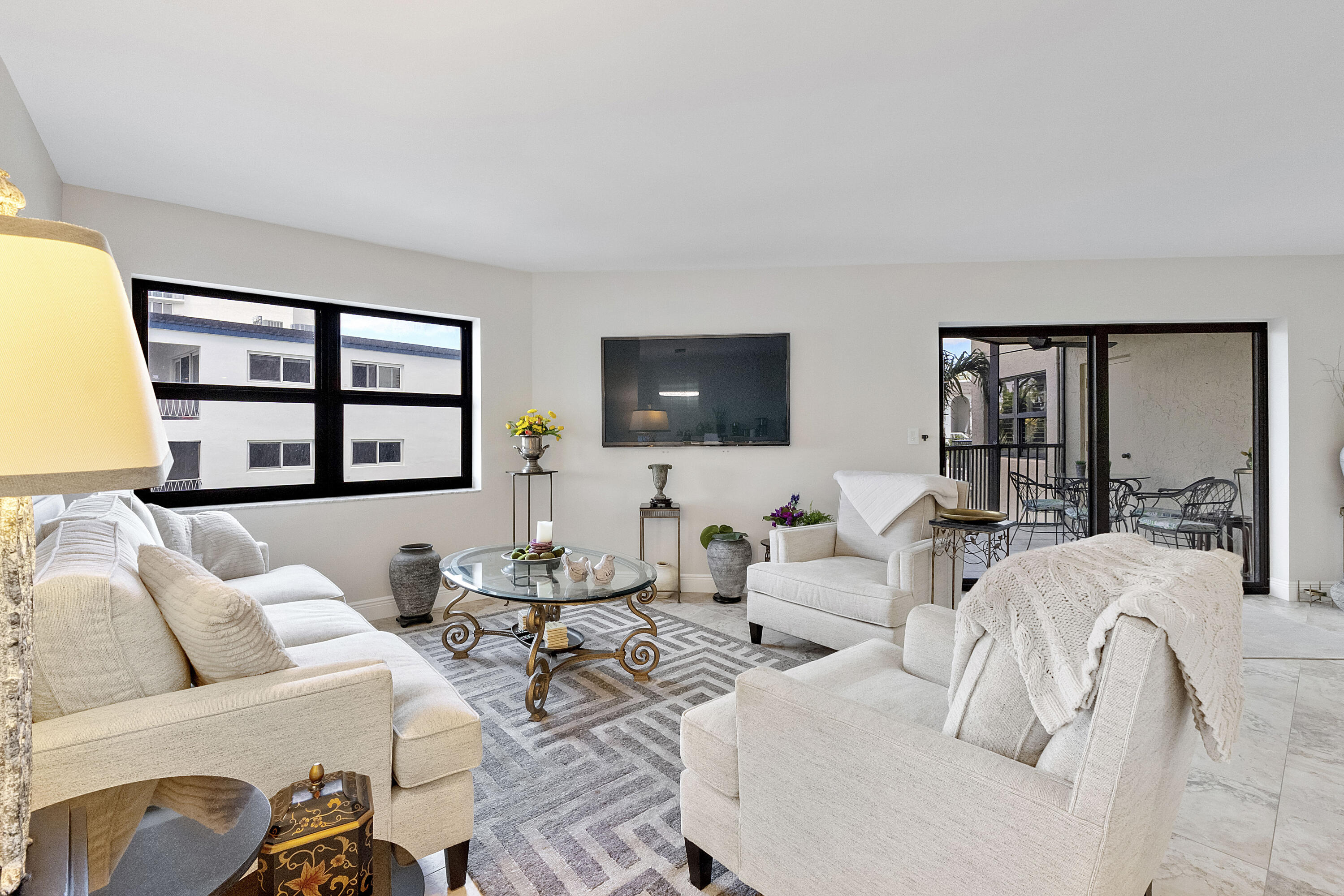 501 N Riverside Drive 203