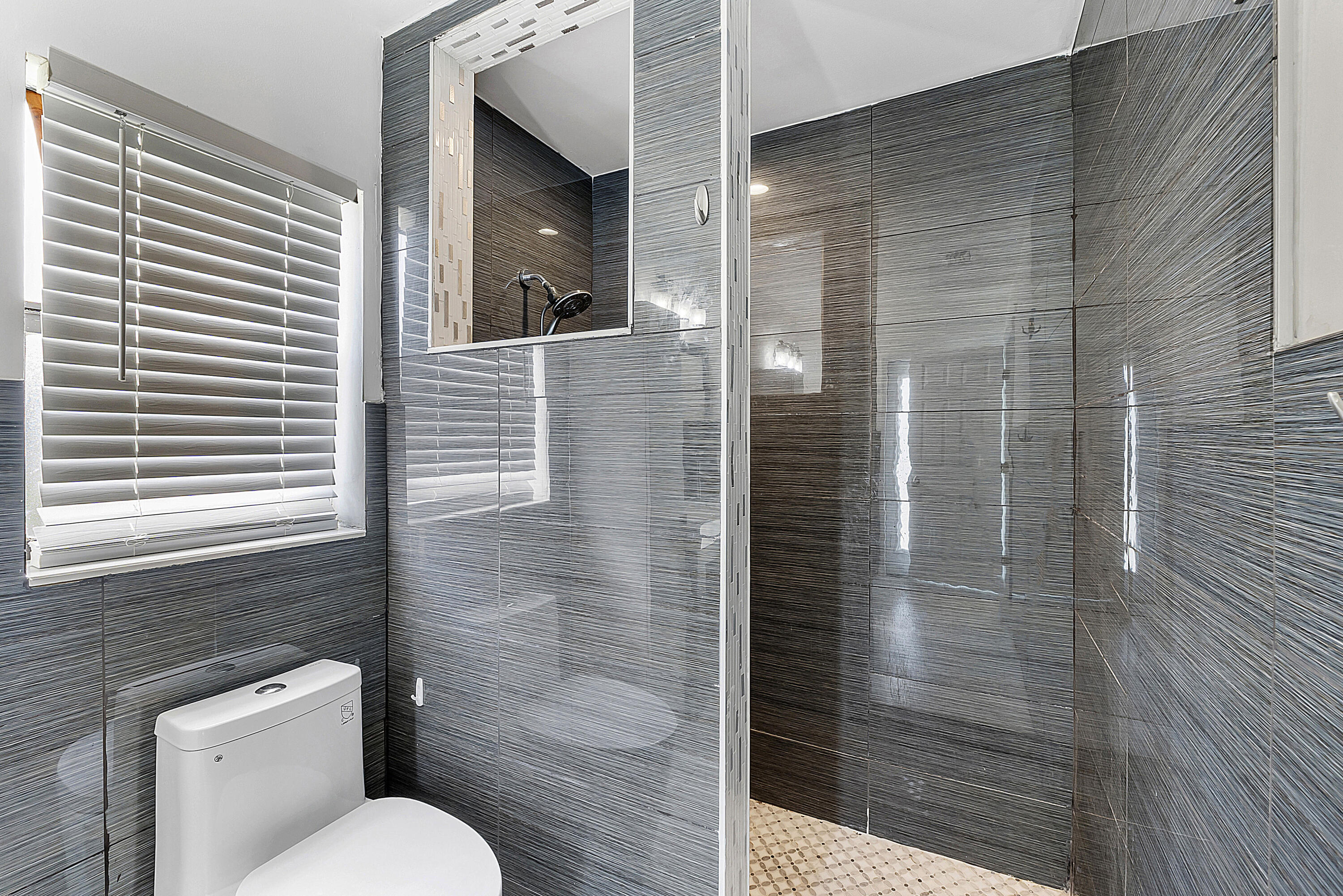 11461 NW 39th Street