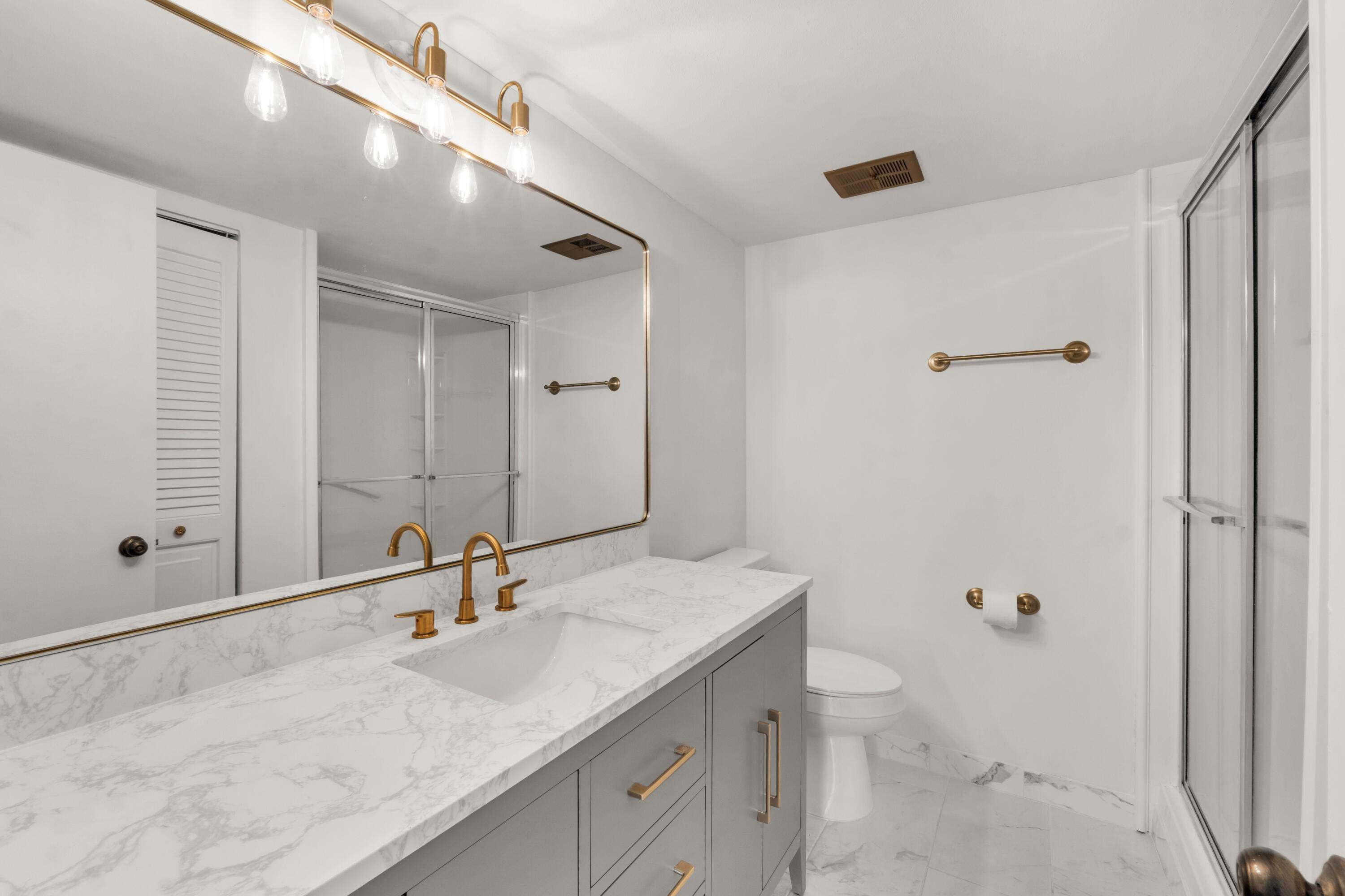 6190 Woodlands Boulevard 513
