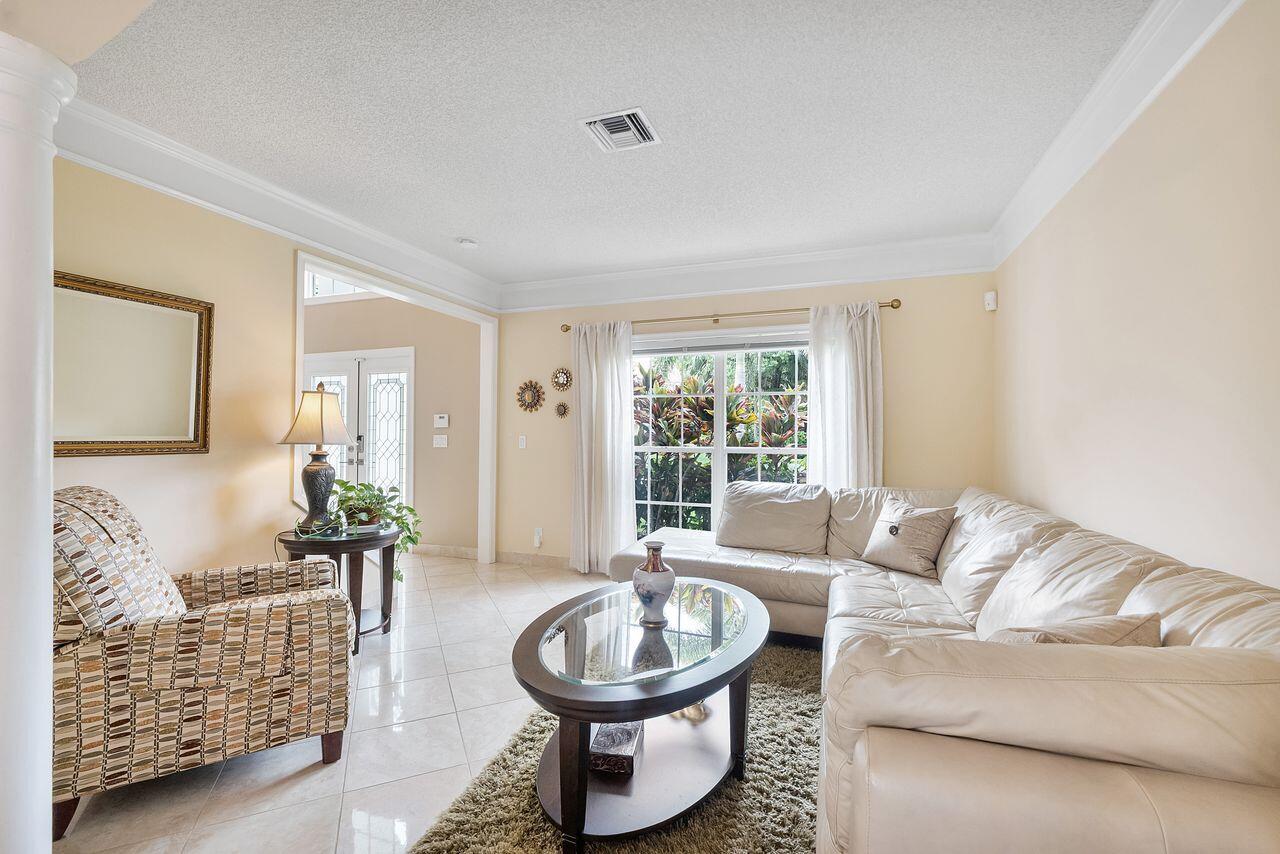 3904 Sanctuary Drive