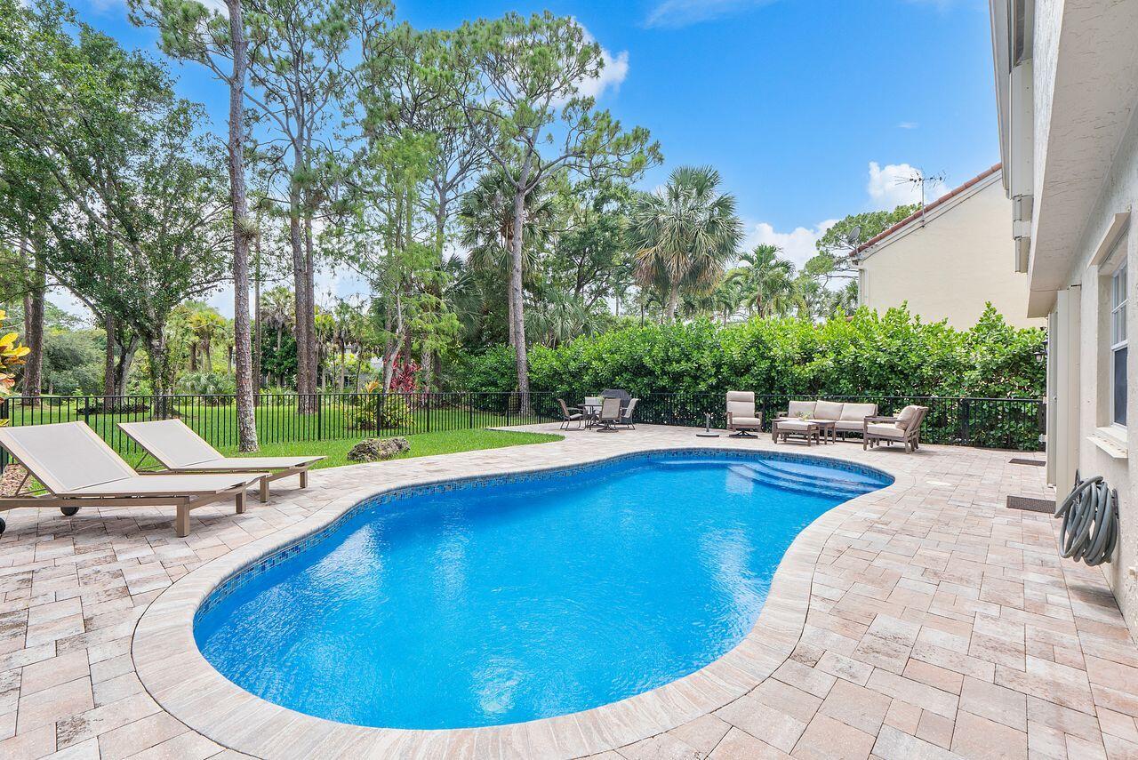 3904 Sanctuary Drive