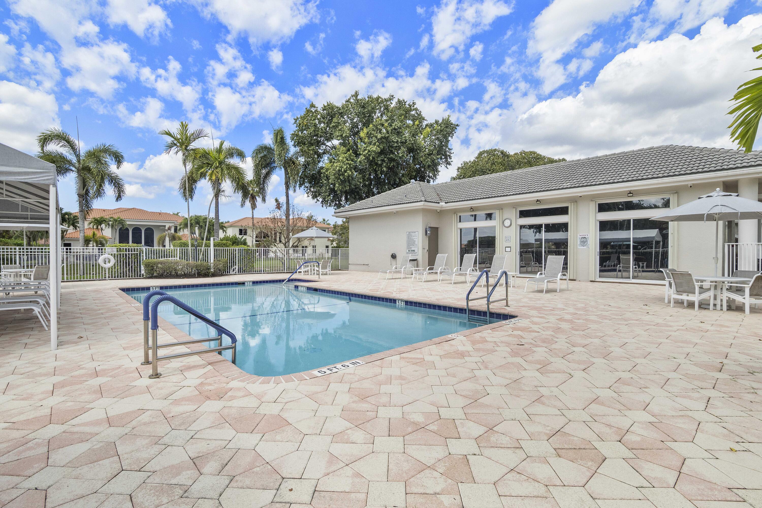 11622 NW 13TH Manor